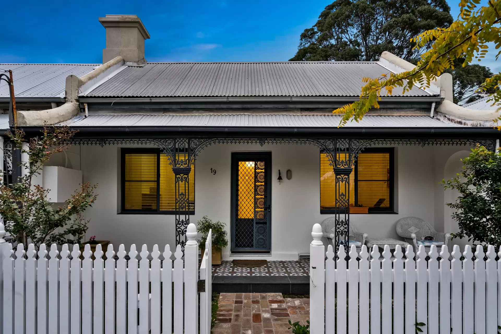 19 Lion Street, Croydon Sold by Richard Matthews Real Estate - image 1