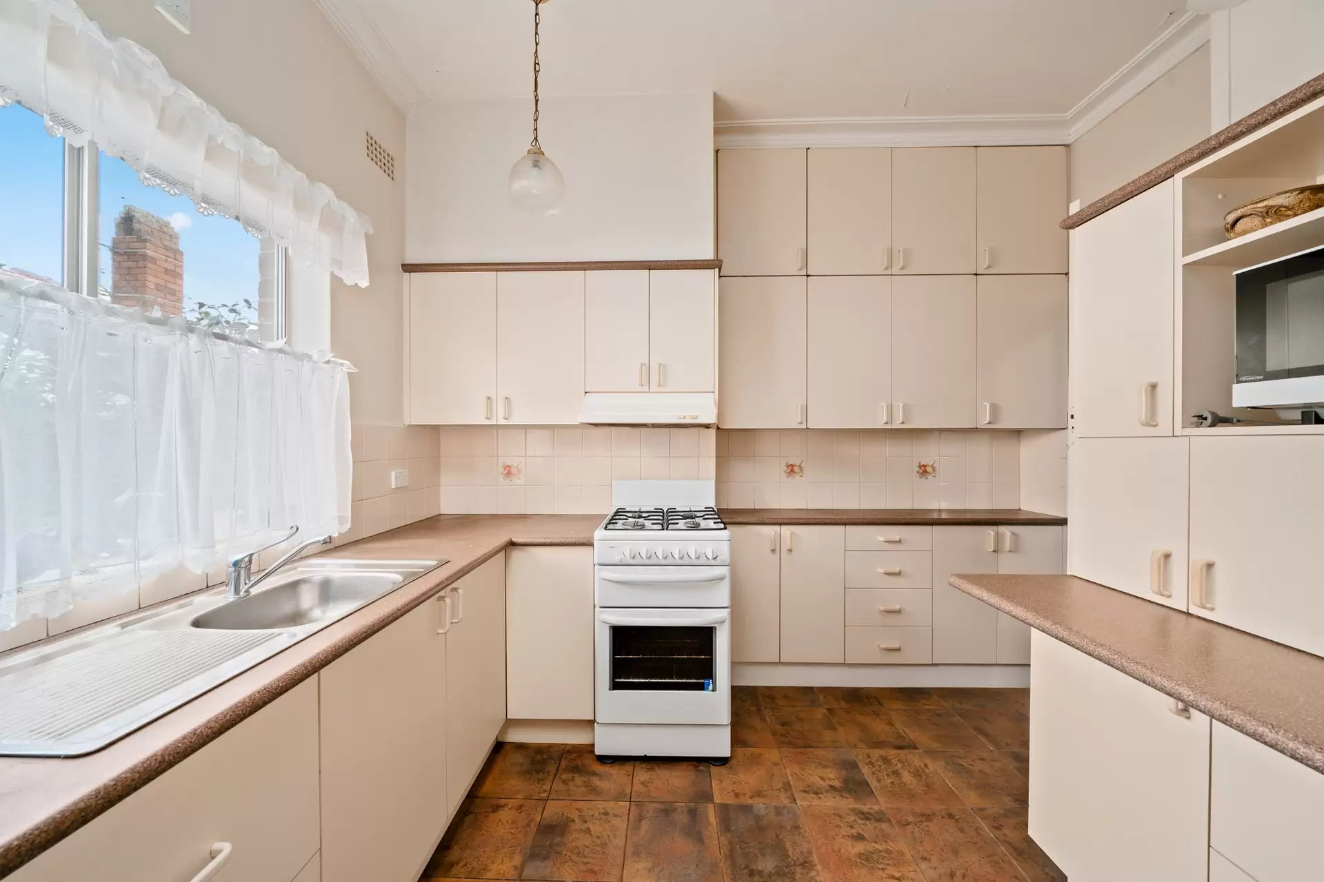 20 Boden Avenue, Strathfield Sold by Richard Matthews Real Estate - image 5