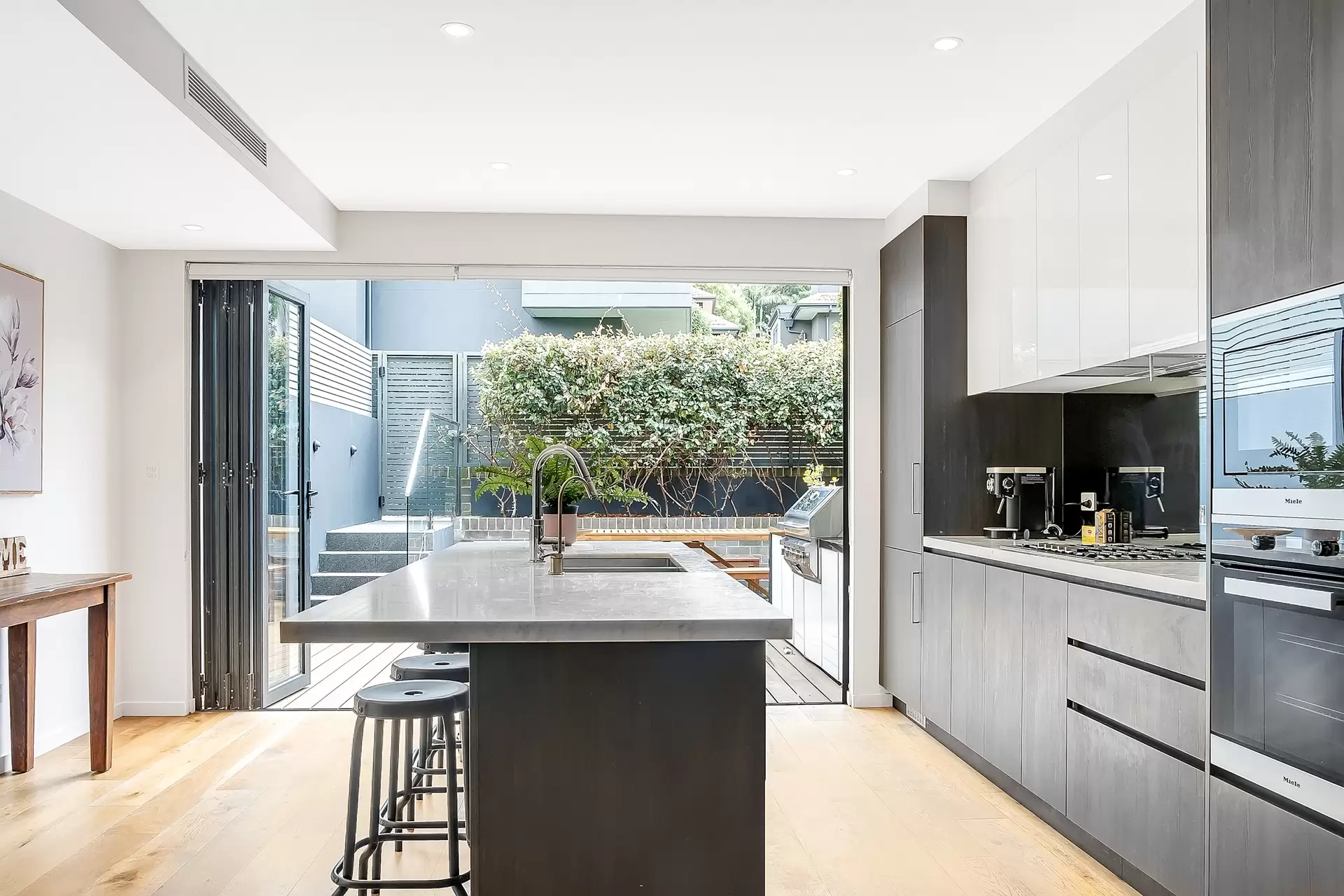 4/67-75 Smith Street, Summer Hill Sold by Richard Matthews Real Estate - image 1