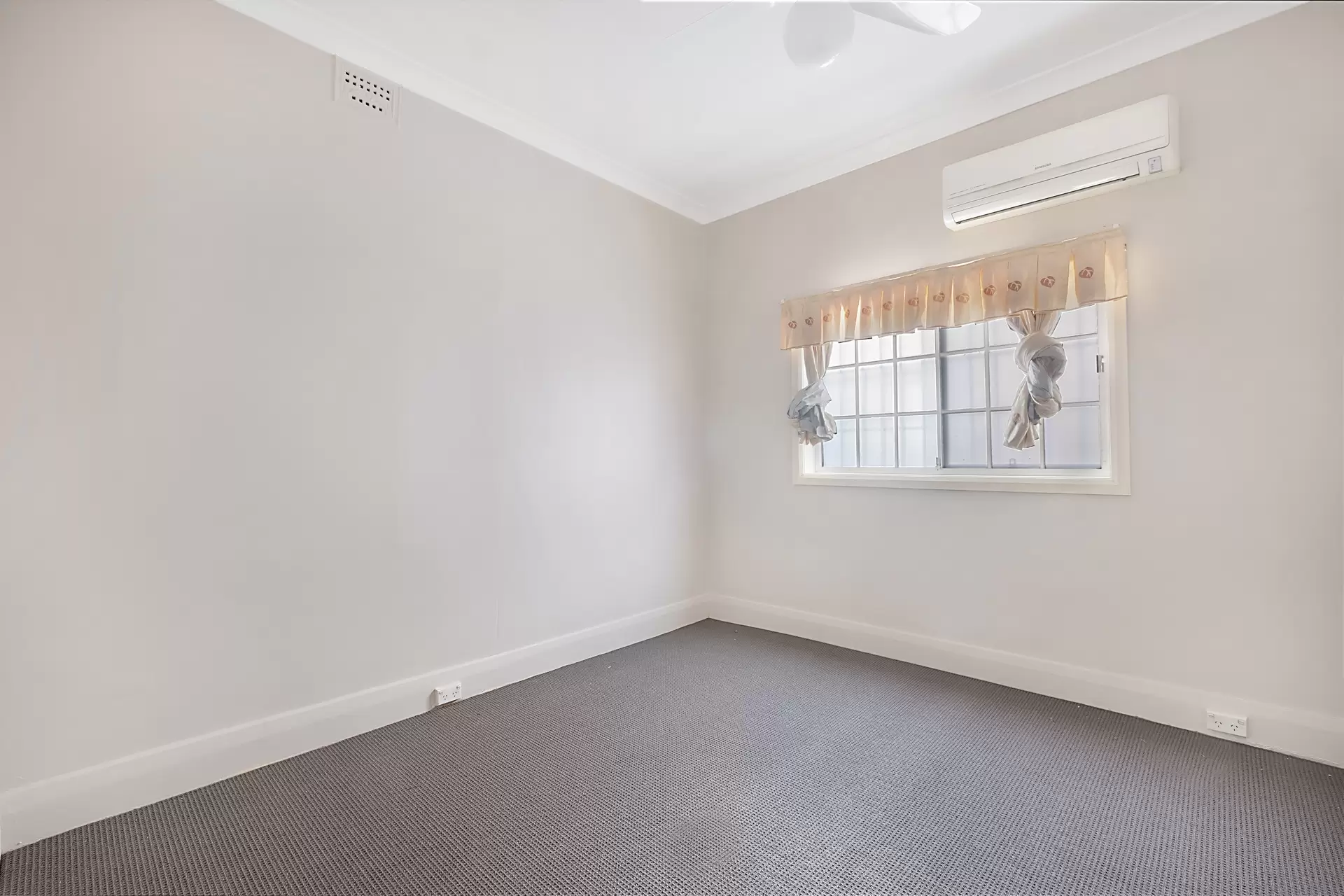 10 Britannia Avenue, Burwood Leased by Richard Matthews Real Estate - image 3