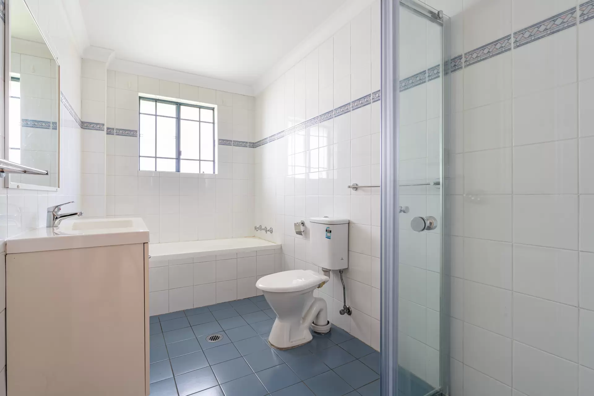 8/19 Grosvenor Street, Croydon Sold by Richard Matthews Real Estate - image 7