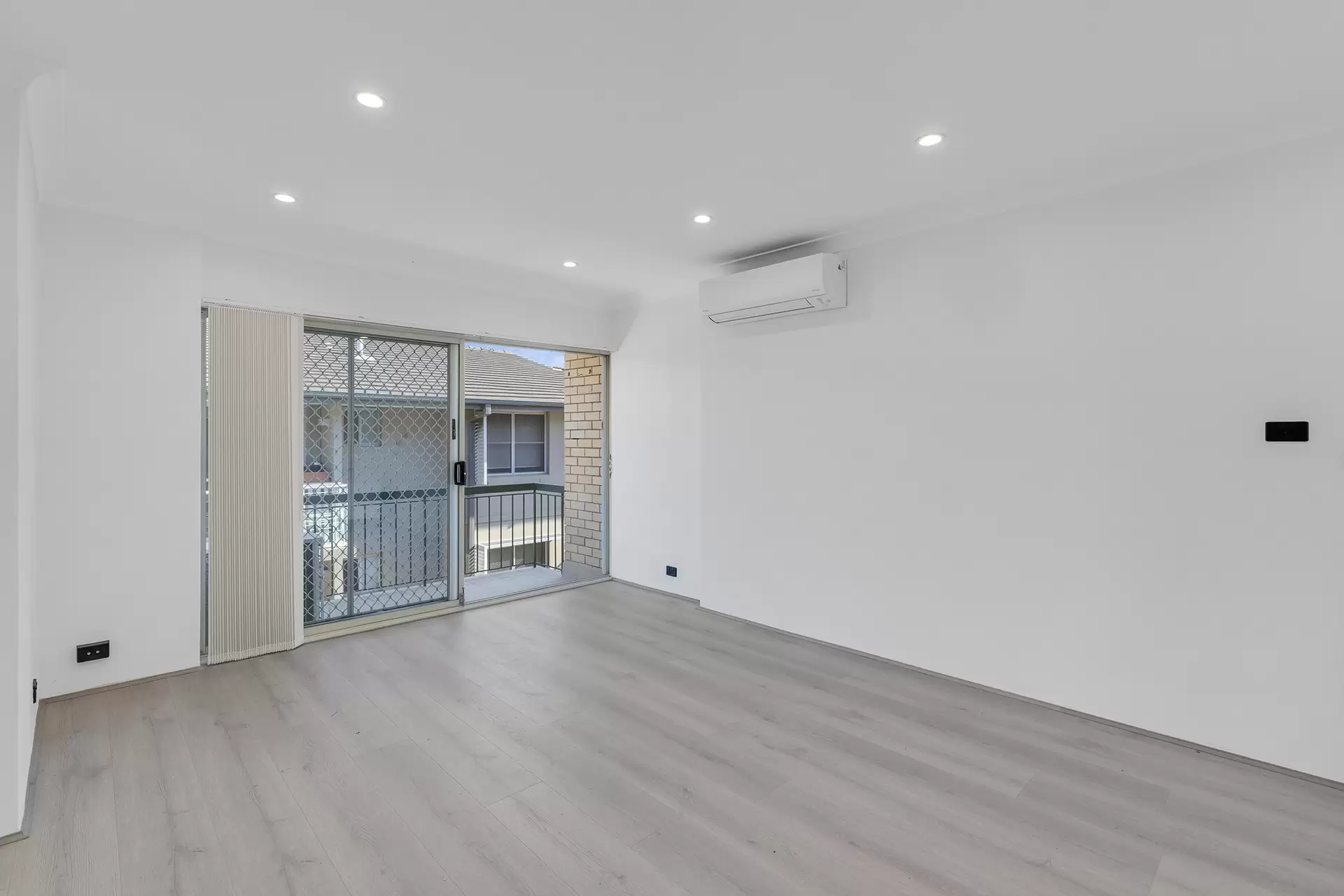 9/20 Bay Road, Russell Lea Leased by Richard Matthews Real Estate - image 2