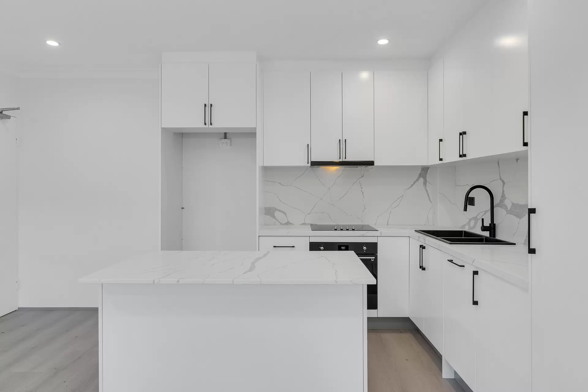 9/20 Bay Road, Russell Lea Leased by Richard Matthews Real Estate - image 1