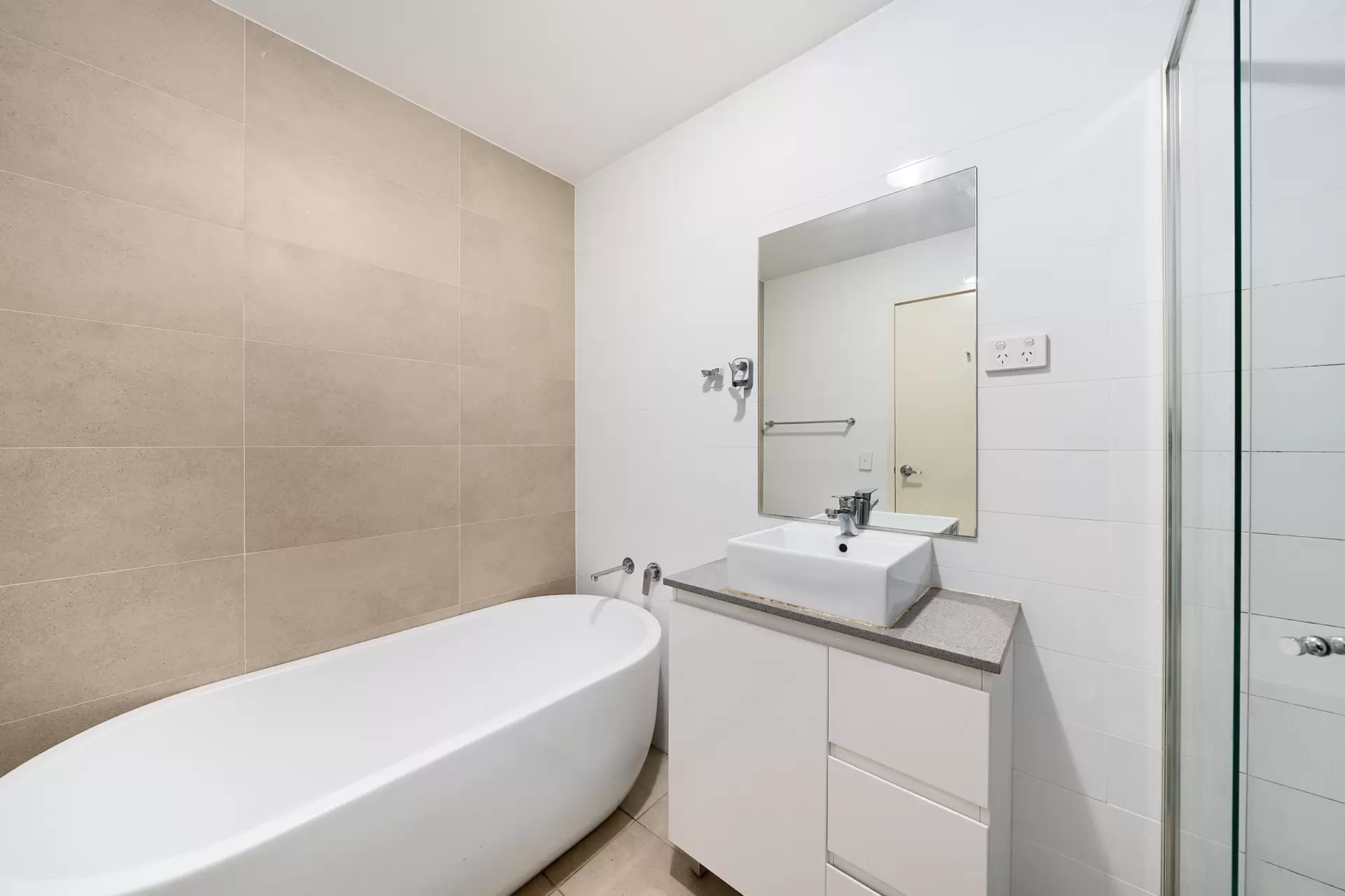 15/1-5 Greenhills Street, Croydon Sold by Richard Matthews Real Estate - image 7