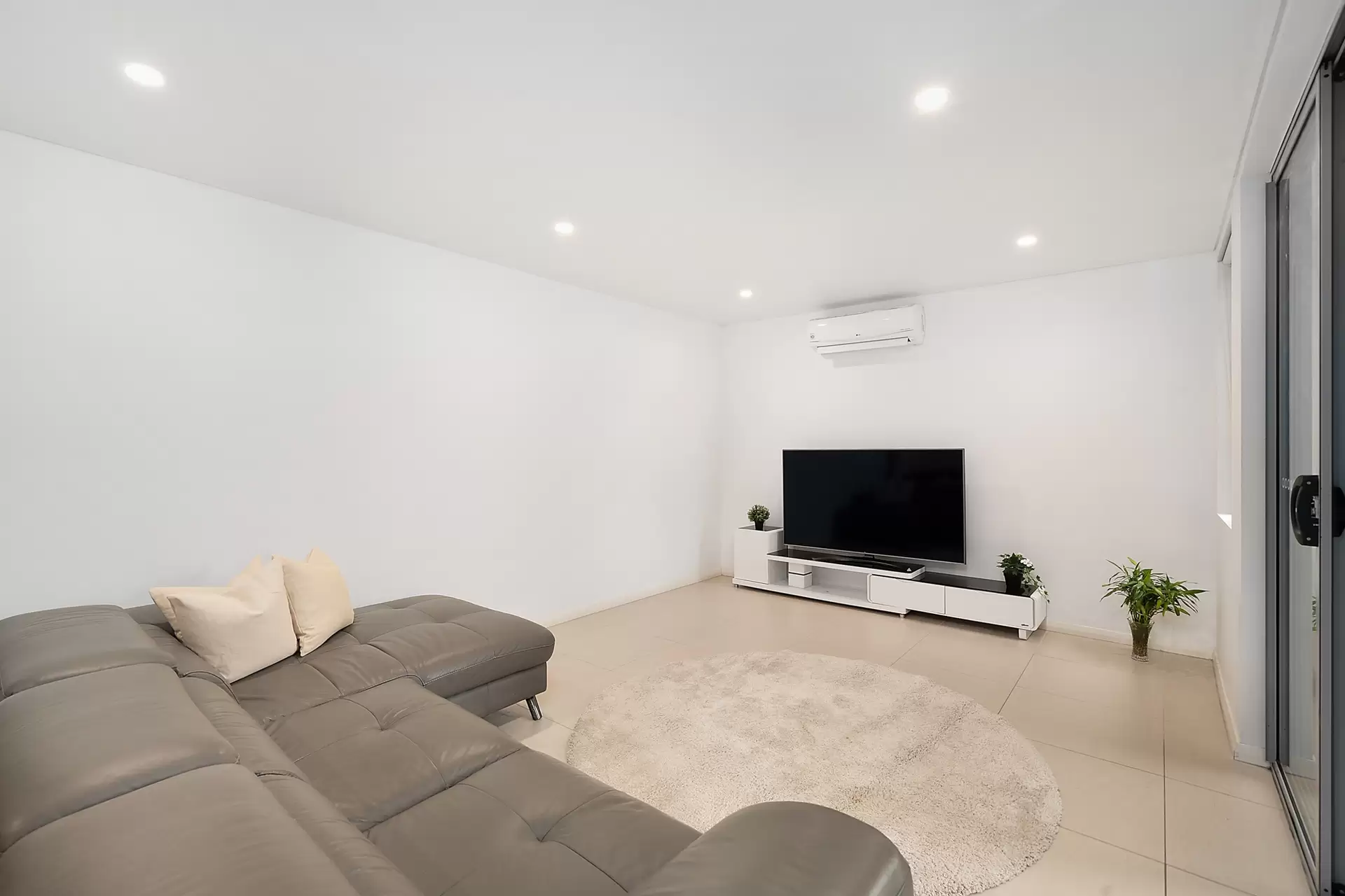 15/1-5 Greenhills Street, Croydon Sold by Richard Matthews Real Estate - image 5
