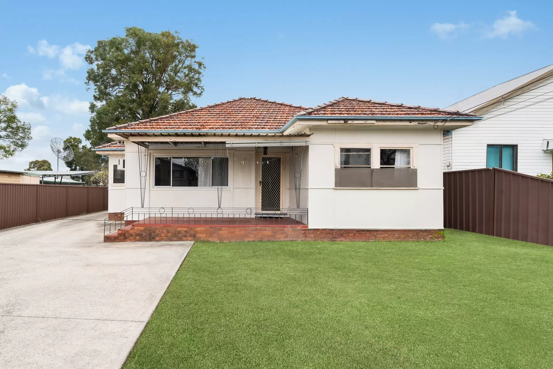 11 Polding Street, Fairfield Sold by Richard Matthews Real Estate - image 1