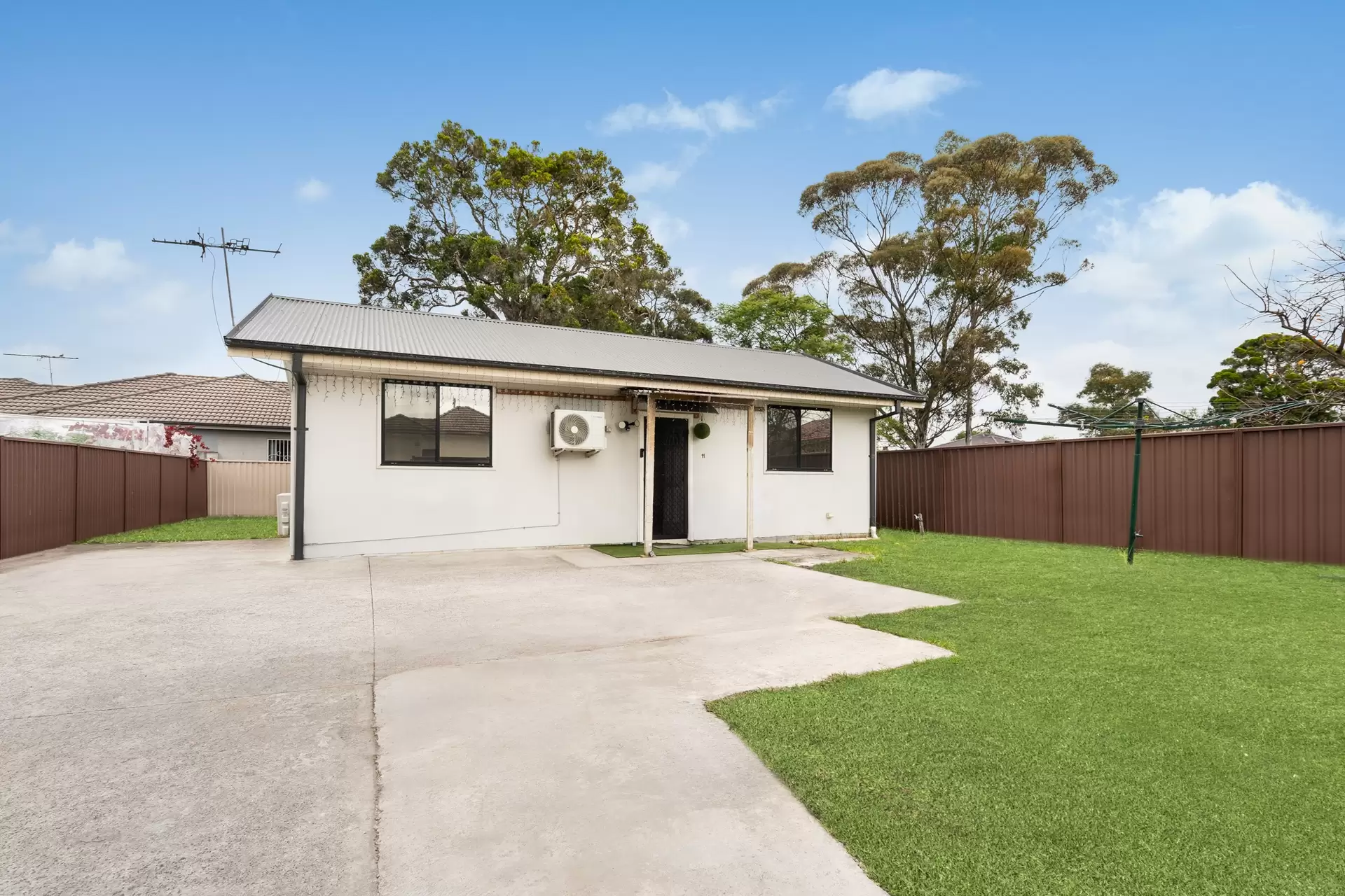 11 Polding Street, Fairfield Sold by Richard Matthews Real Estate - image 2