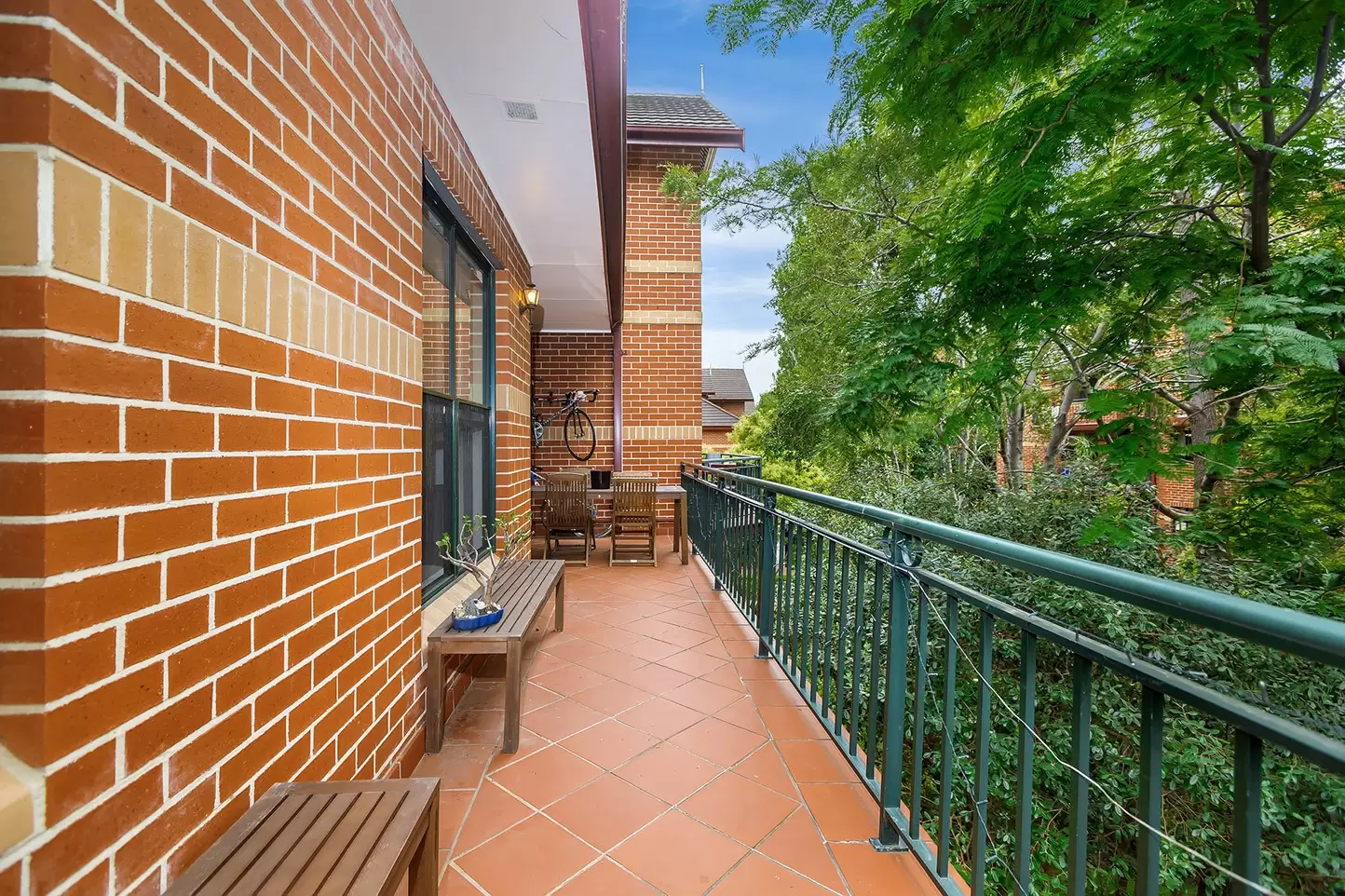 8/2 Williams Parade, Dulwich Hill Sold by Richard Matthews Real Estate - image 2