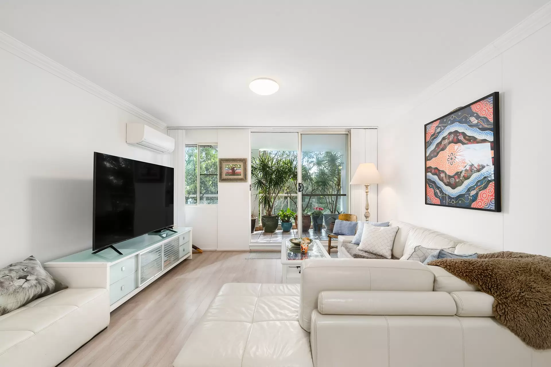 305/8 Wentworth Drive, Liberty Grove Sold by Richard Matthews Real Estate - image 2
