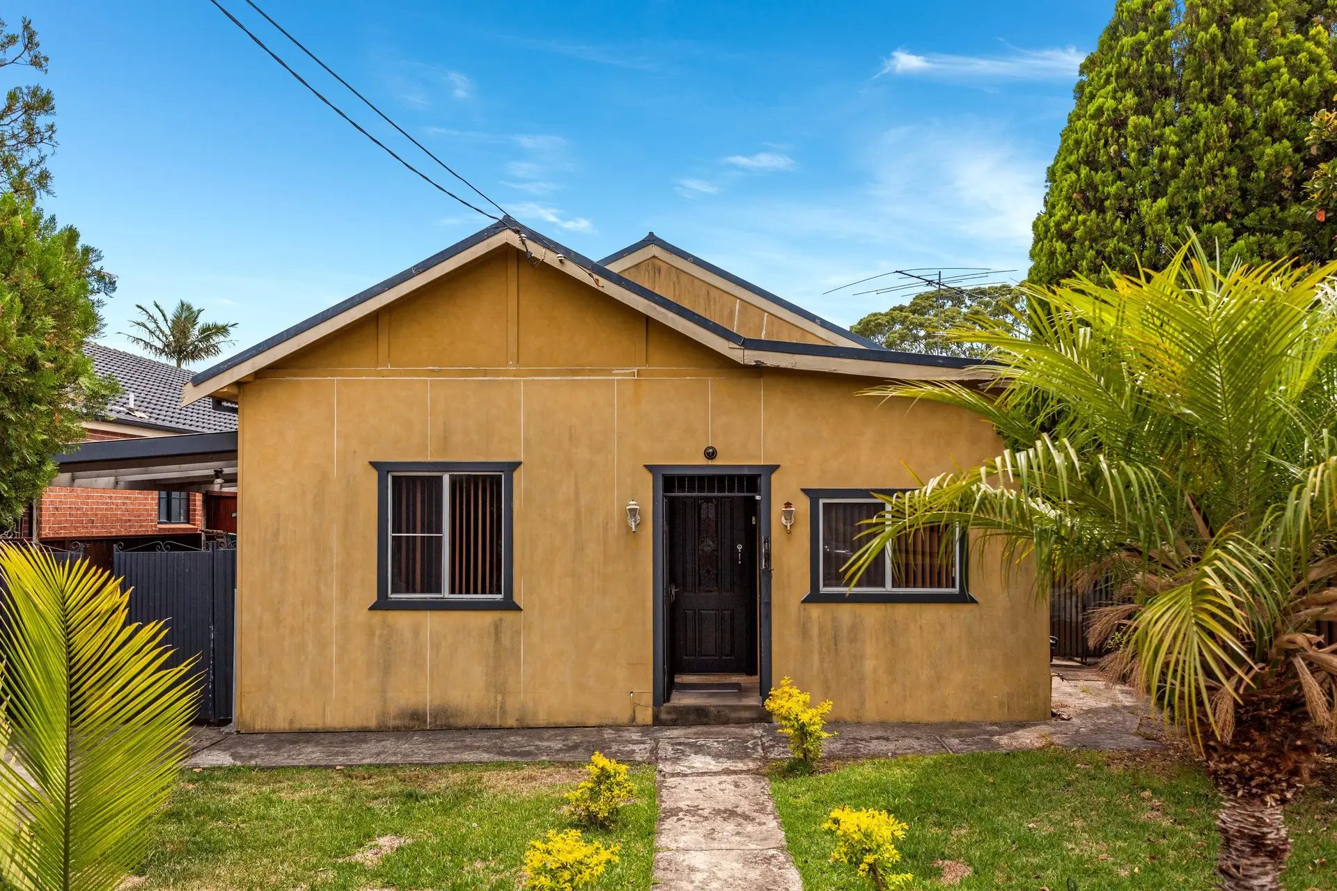 9 Como Road, Greenacre Sold by Richard Matthews Real Estate - image 6