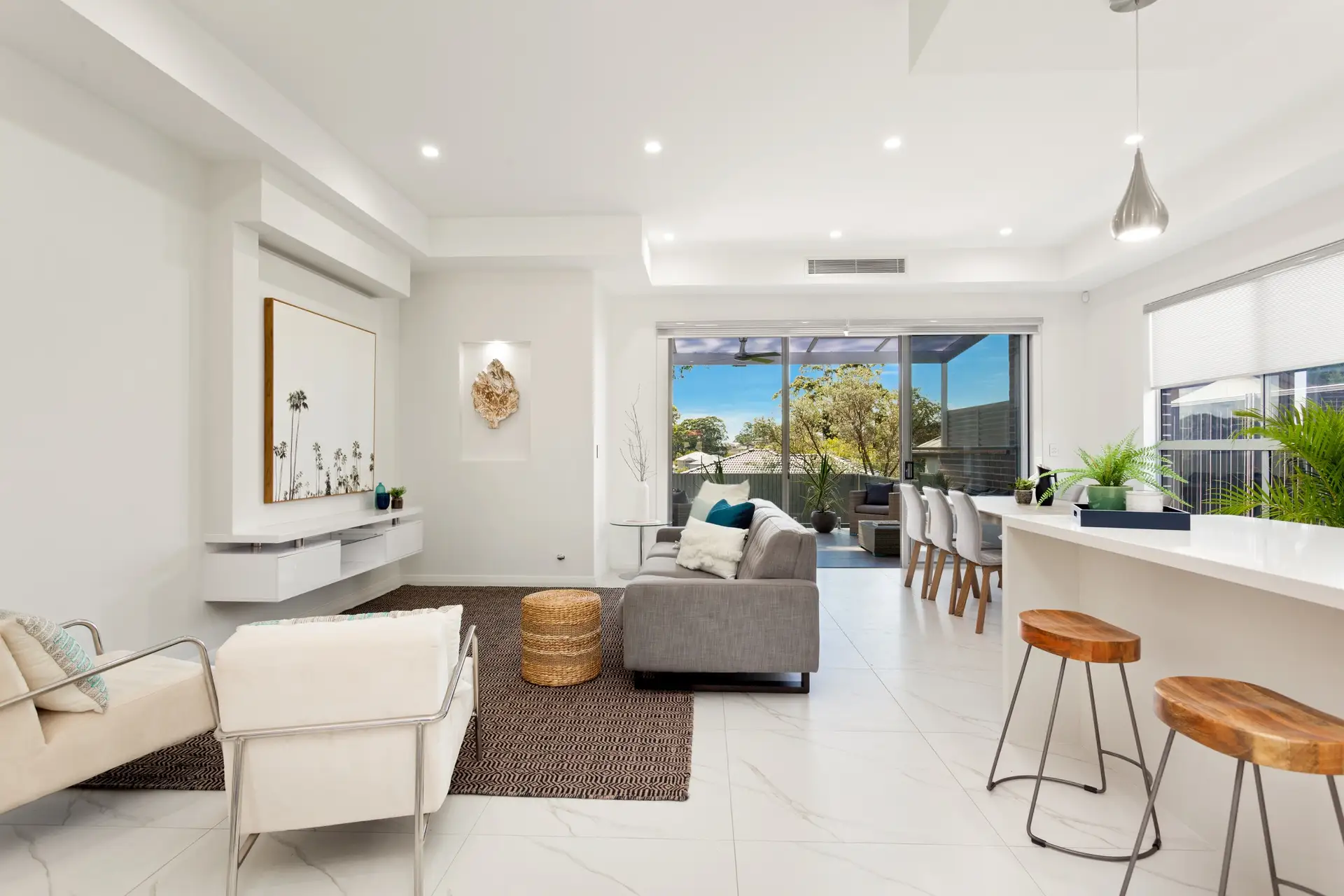 7A Cumberland Avenue, Georges Hall Sold by Richard Matthews Real Estate - image 3