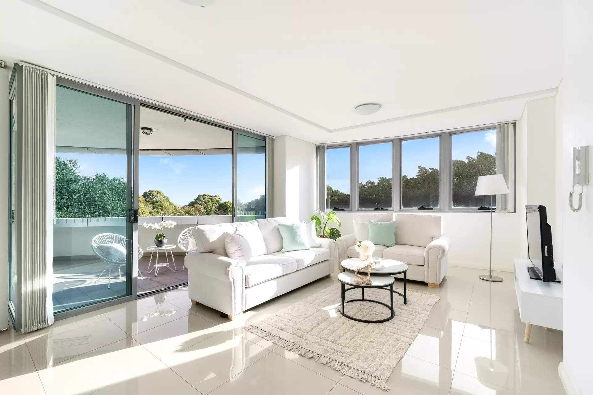 405/39 Kent Road, Mascot Sold by Richard Matthews Real Estate - image 1