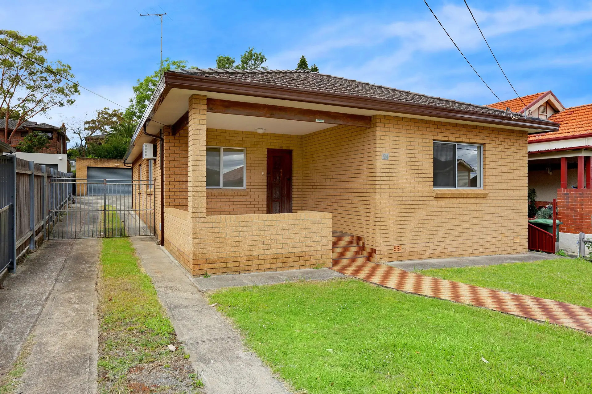 24 Baker Street, Enfield Sold by Richard Matthews Real Estate - image 3