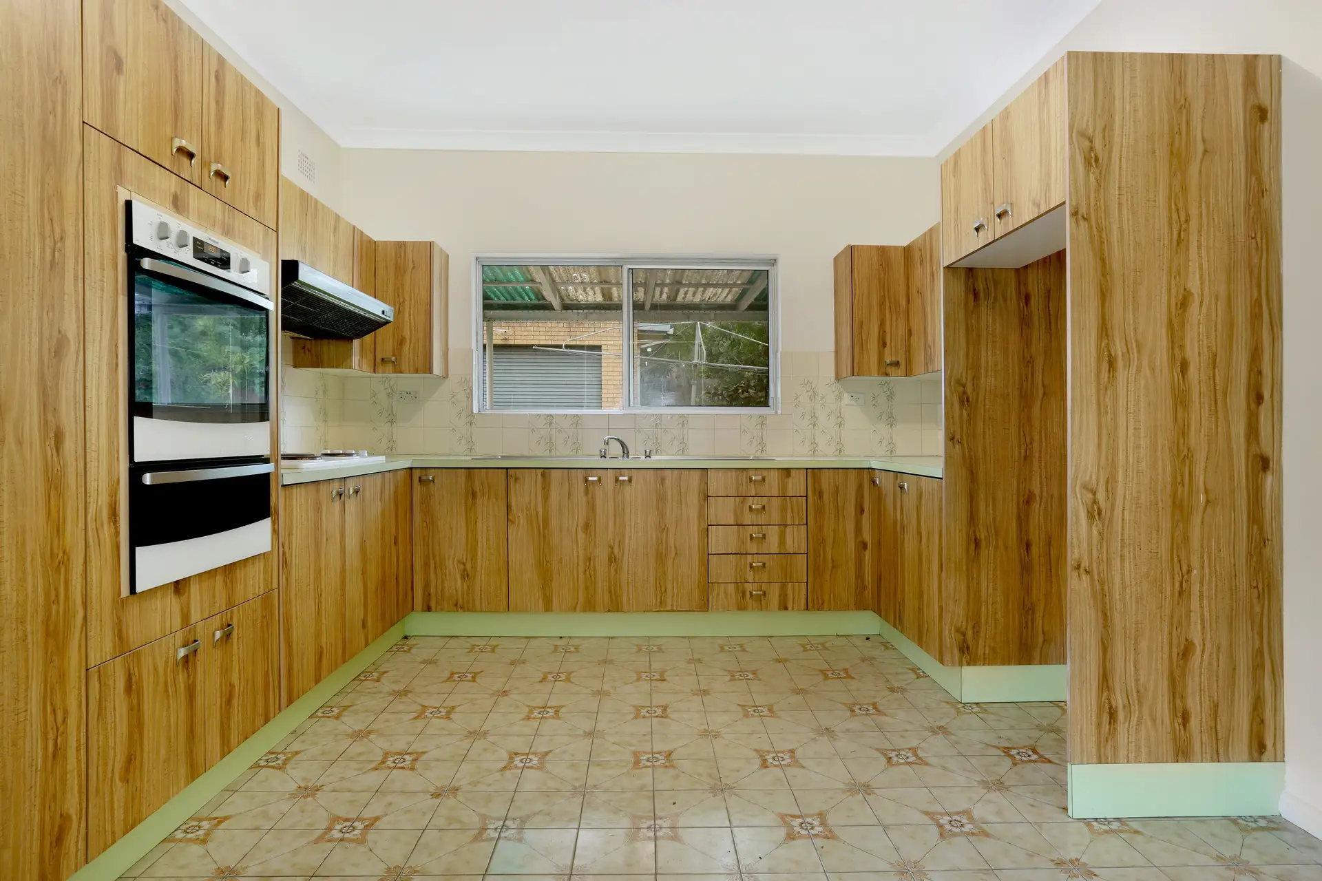 24 Baker Street, Enfield Sold by Richard Matthews Real Estate - image 6