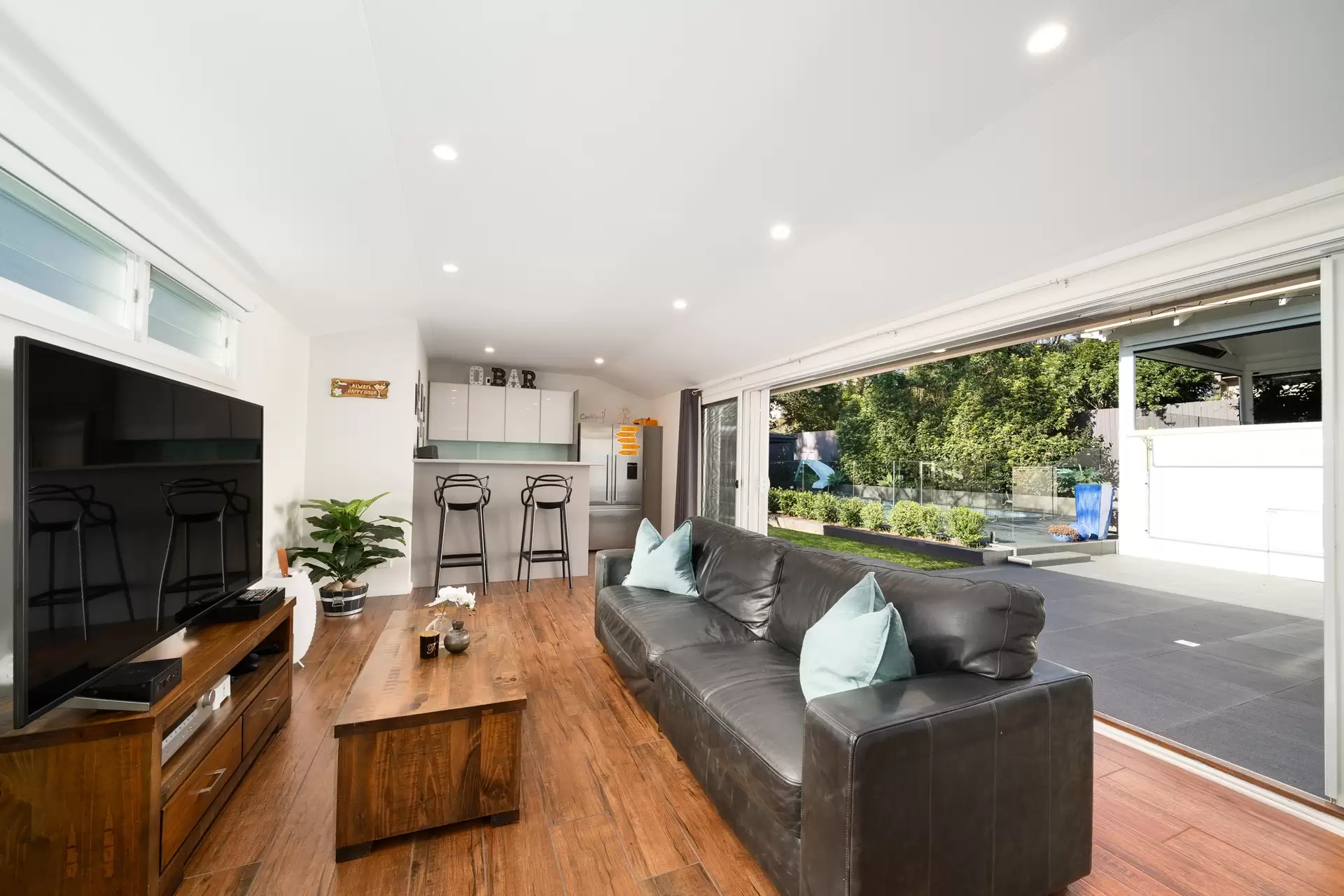 17 Bingara Street, West Pymble Sold by Richard Matthews Real Estate - image 11