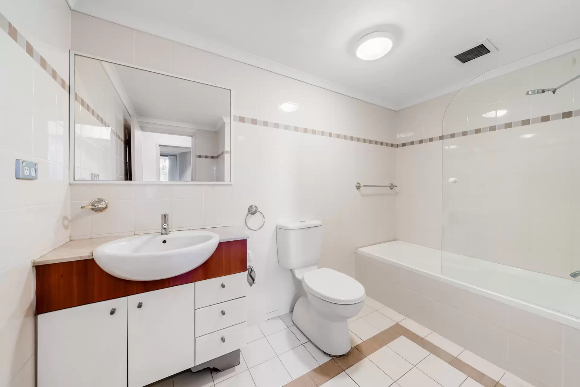 19/14-16 Station Street, Homebush Sold by Richard Matthews Real Estate - image 4