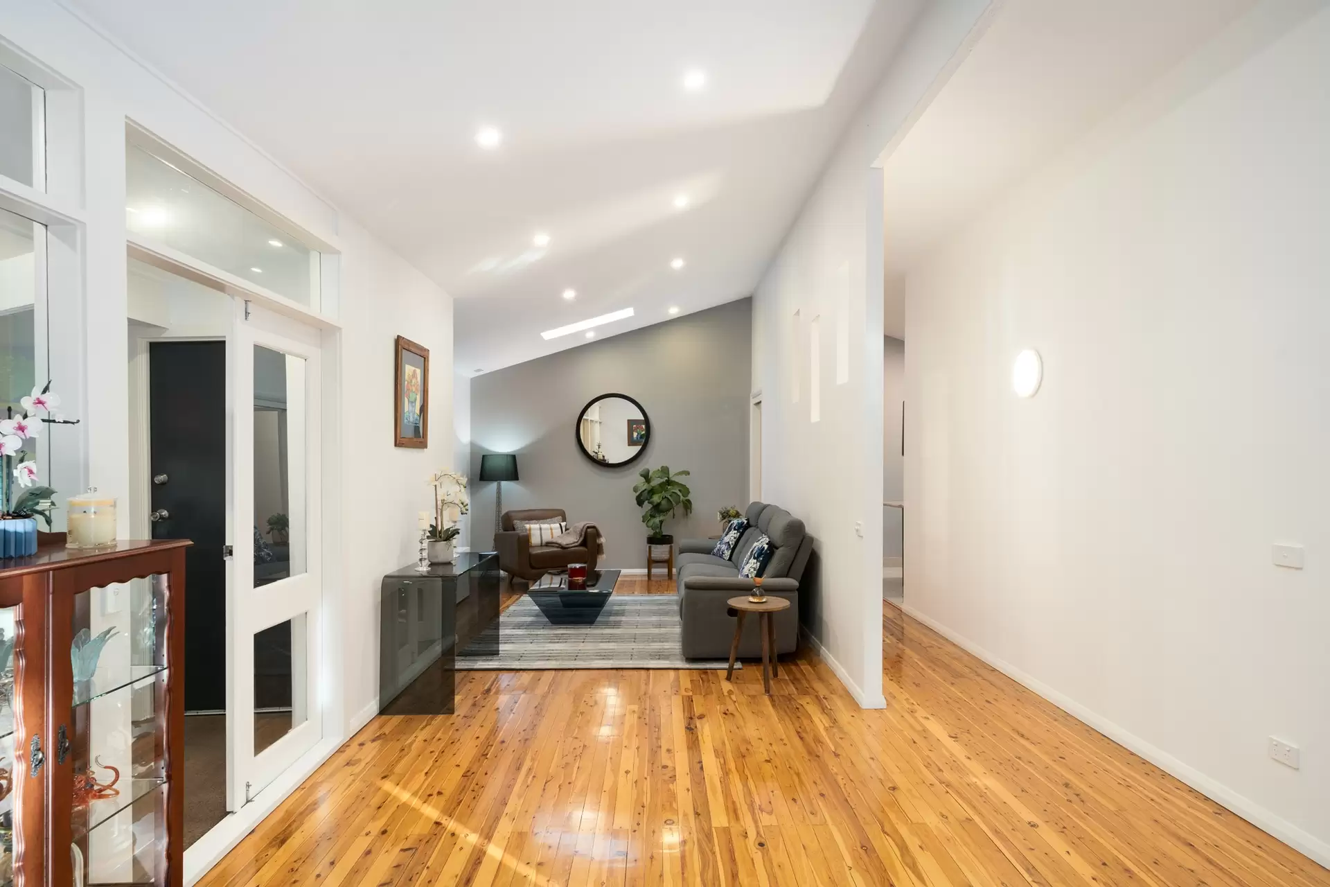 71 Hazel Street, Georges Hall Sold by Richard Matthews Real Estate - image 3