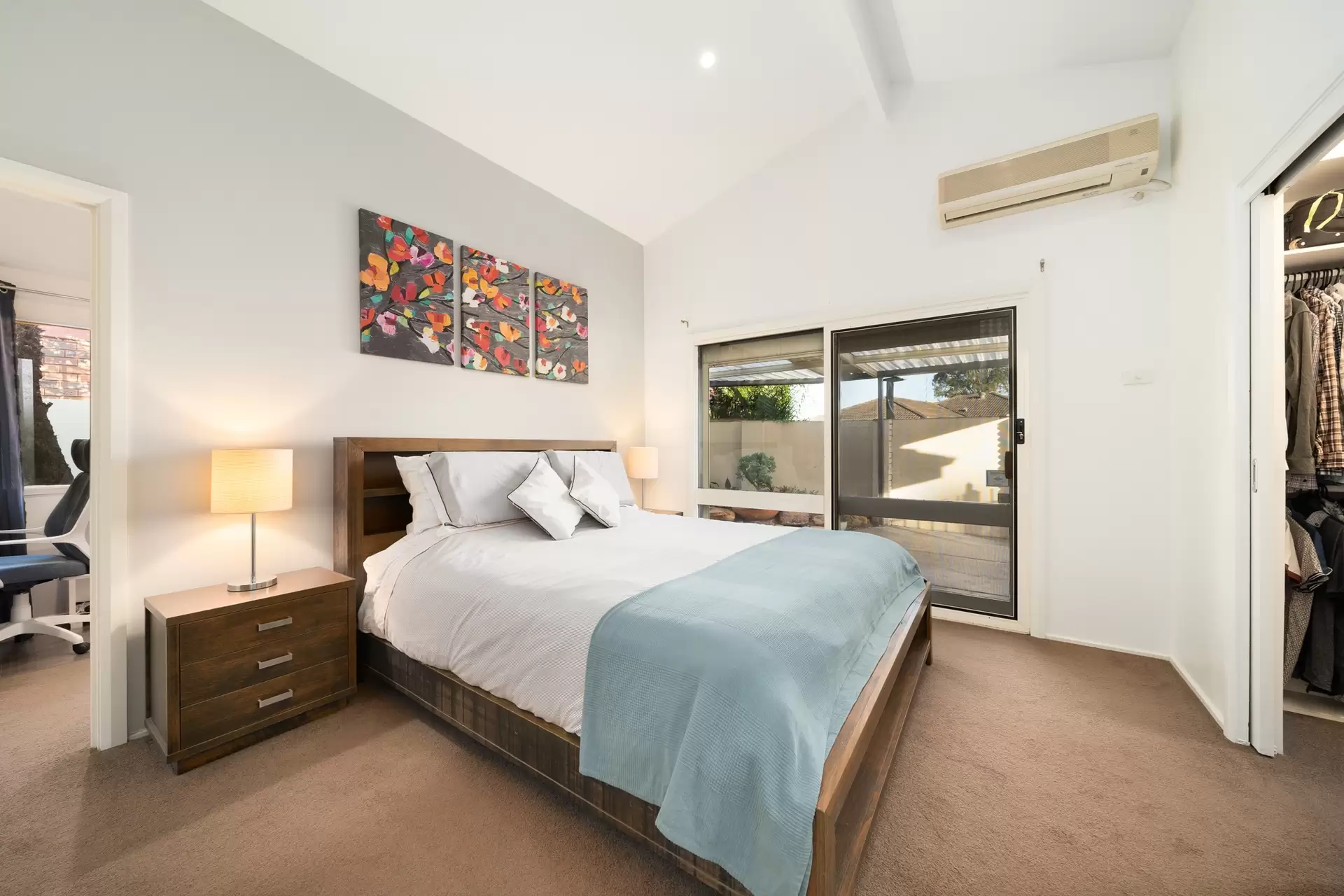 71 Hazel Street, Georges Hall Sold by Richard Matthews Real Estate - image 5