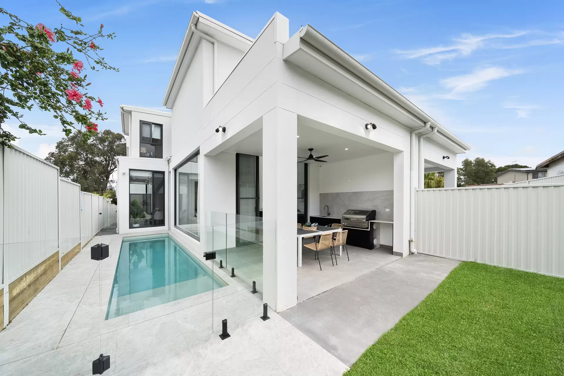 1a Reiba Crescent, Revesby Sold by Richard Matthews Real Estate - image 2