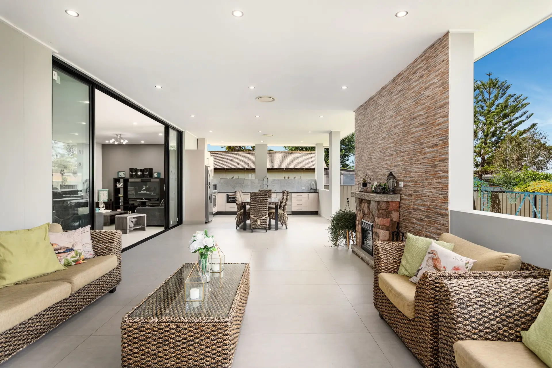 7 Endeavour Road, Georges Hall Sold by Richard Matthews Real Estate - image 4