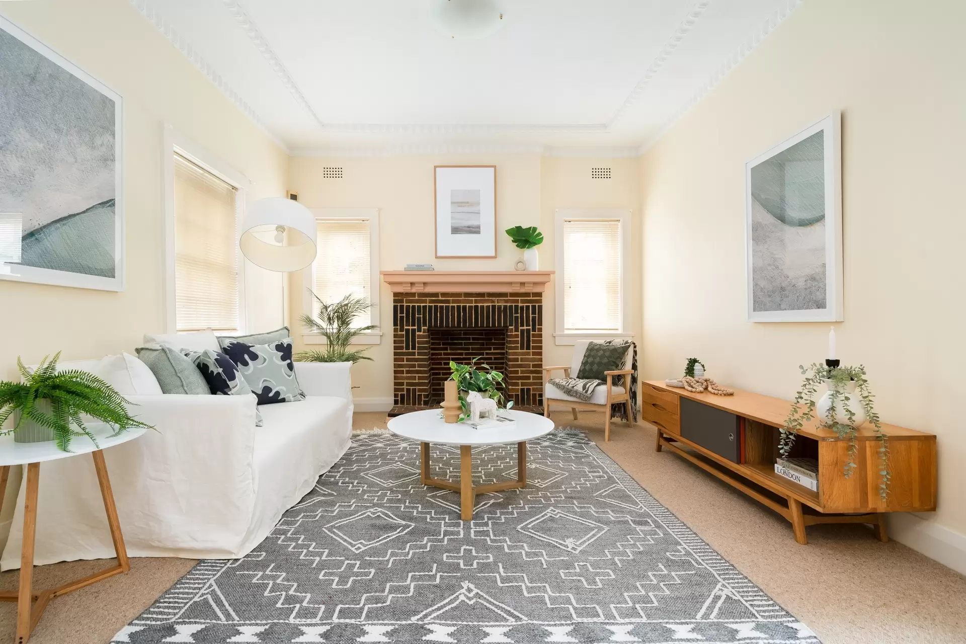 77 Hardy Street, Ashbury Sold by Richard Matthews Real Estate - image 1
