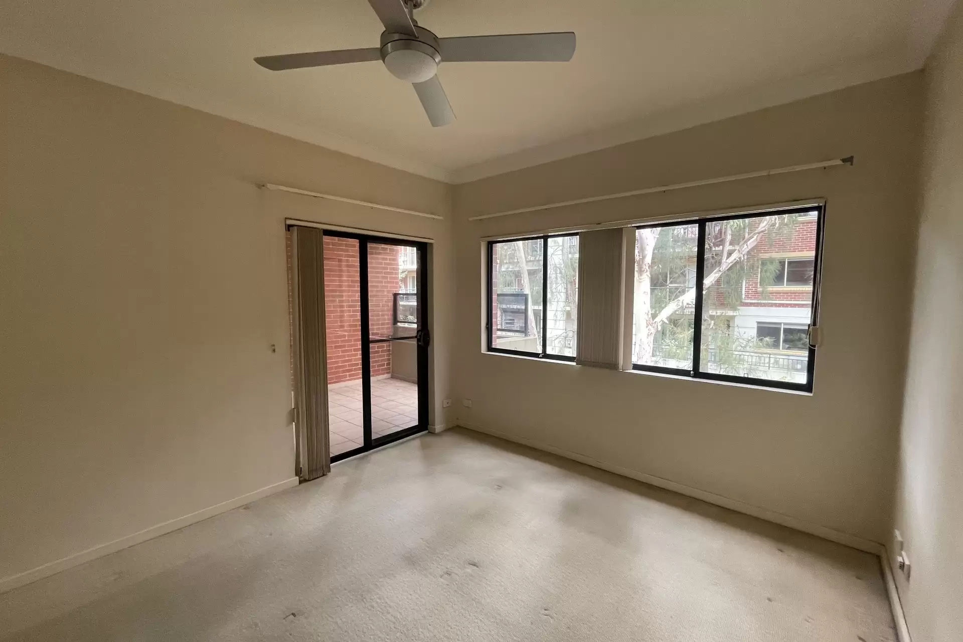 8/23a George Street, North Strathfield Leased by Richard Matthews Real Estate - image 5