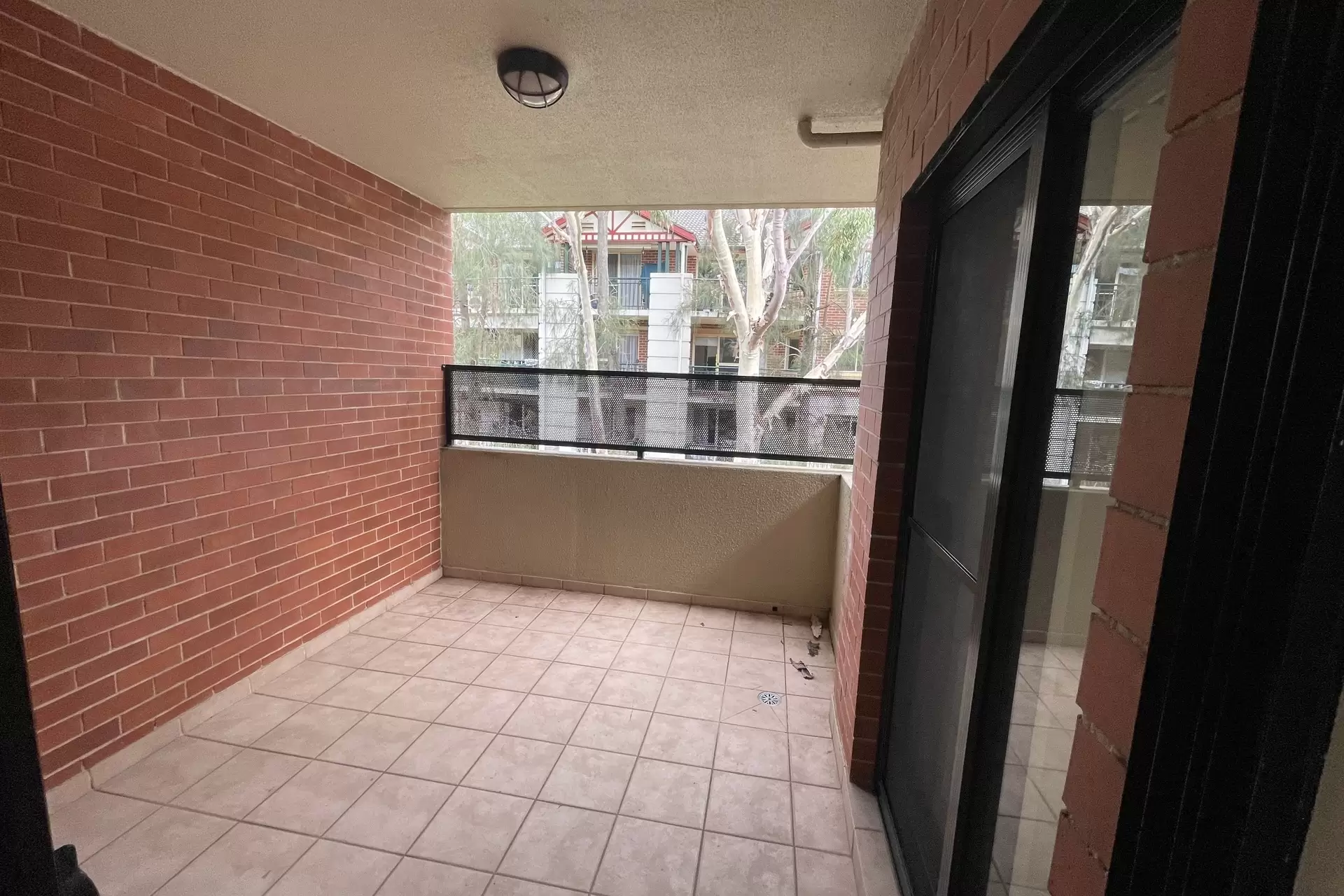 8/23a George Street, North Strathfield Leased by Richard Matthews Real Estate - image 10