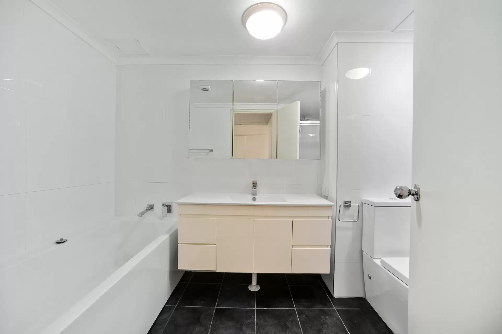 5D/19-21 George Street, North Strathfield Leased by Richard Matthews Real Estate - image 4