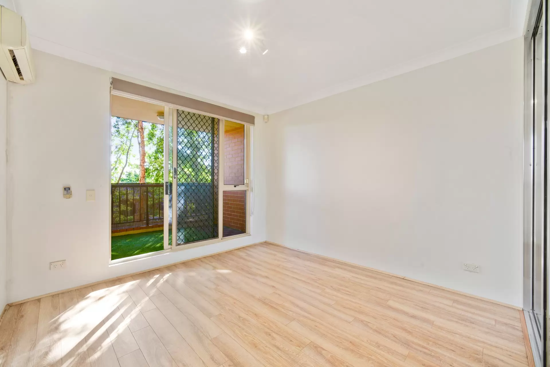 5D/19-21 George Street, North Strathfield Leased by Richard Matthews Real Estate - image 3
