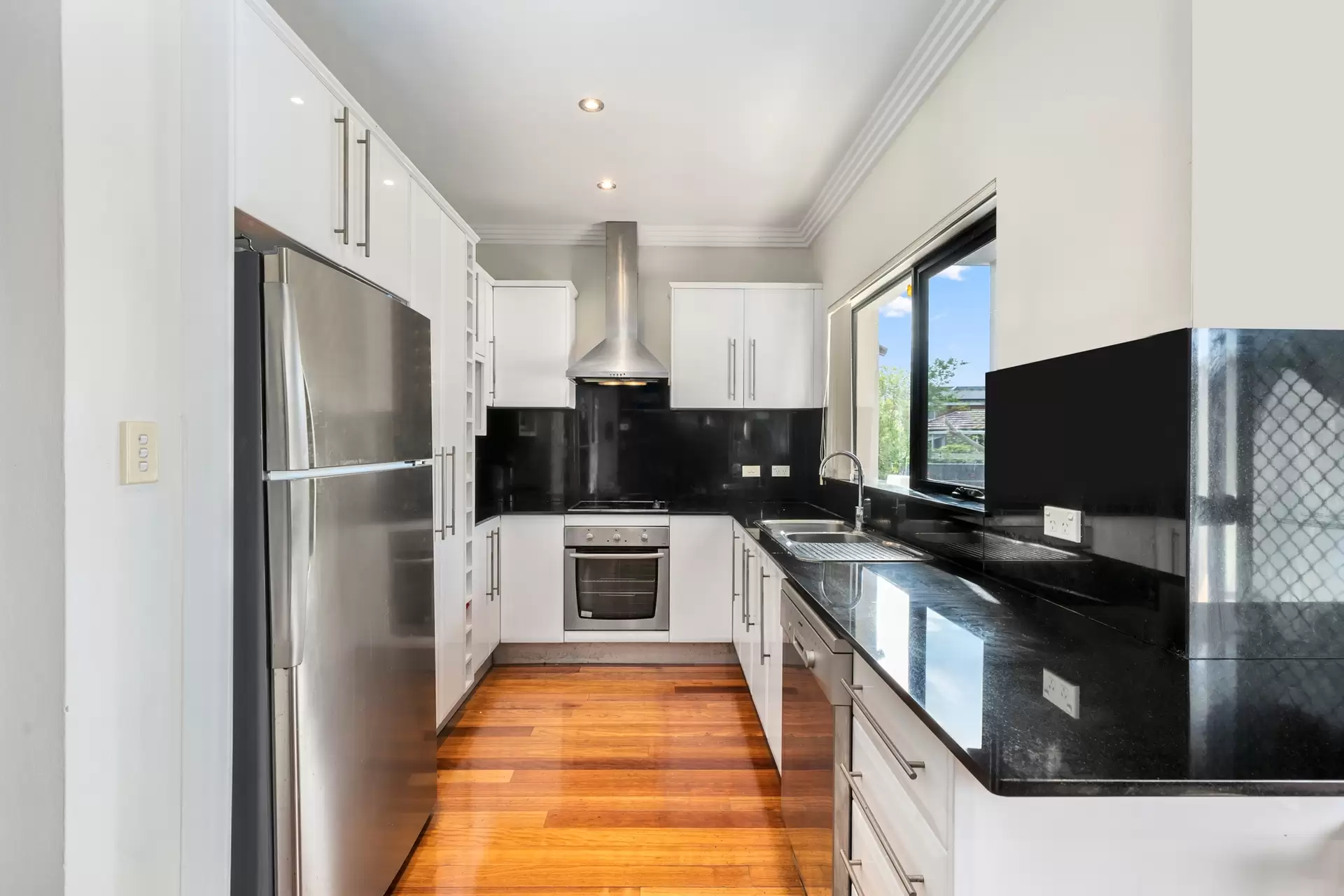 60 Lynwen Crescent, Banksia For Sale by Richard Matthews Real Estate - image 5