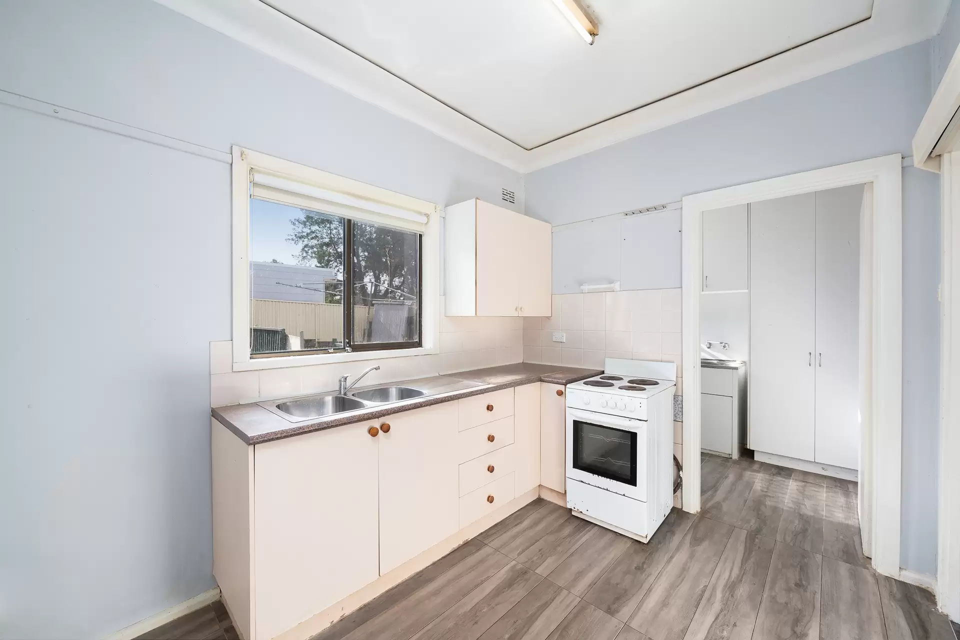 6 Dina Beth Avenue, Blacktown Sold by Richard Matthews Real Estate - image 3