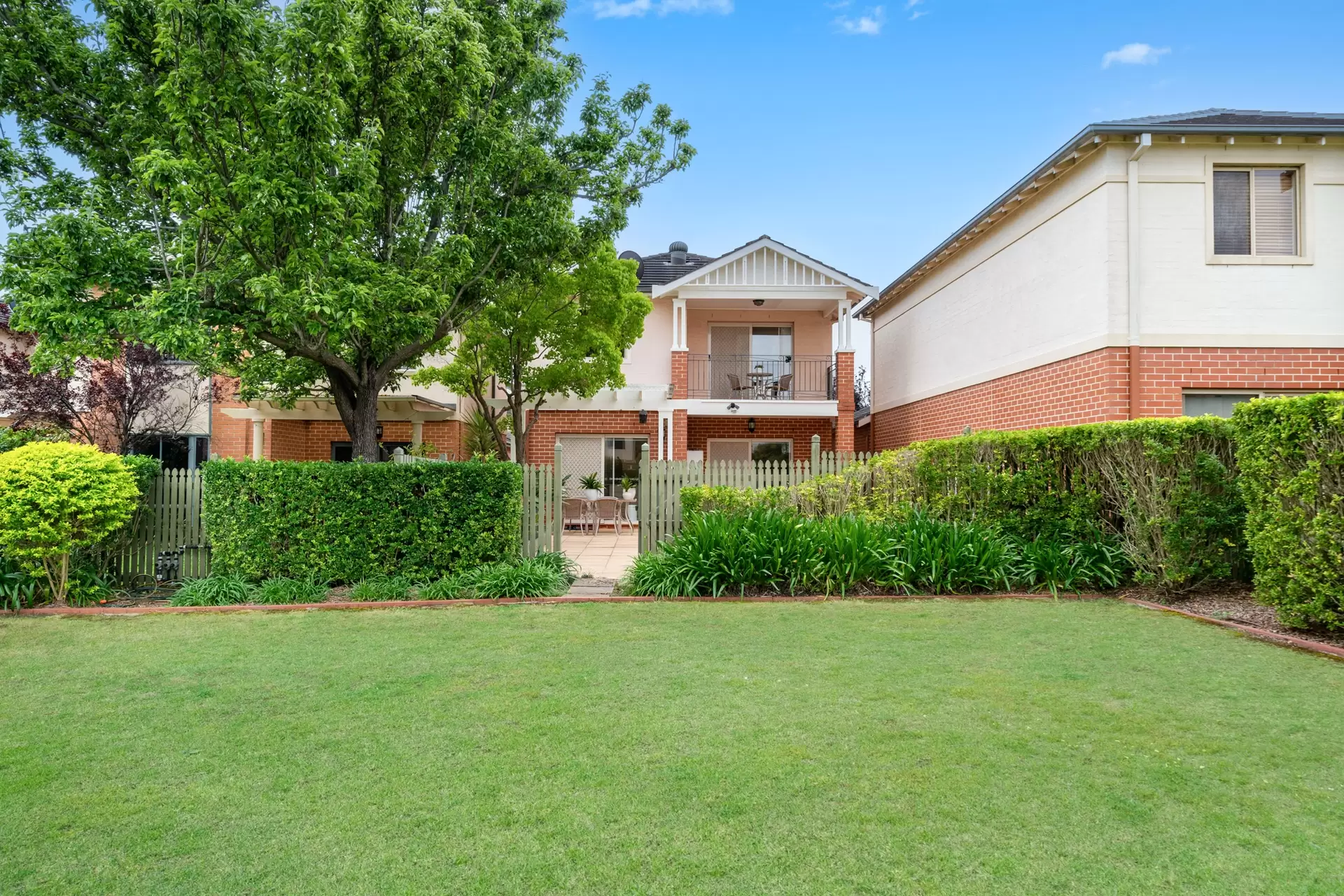 8 Wenton Avenue, Liberty Grove Sold by Richard Matthews Real Estate - image 1