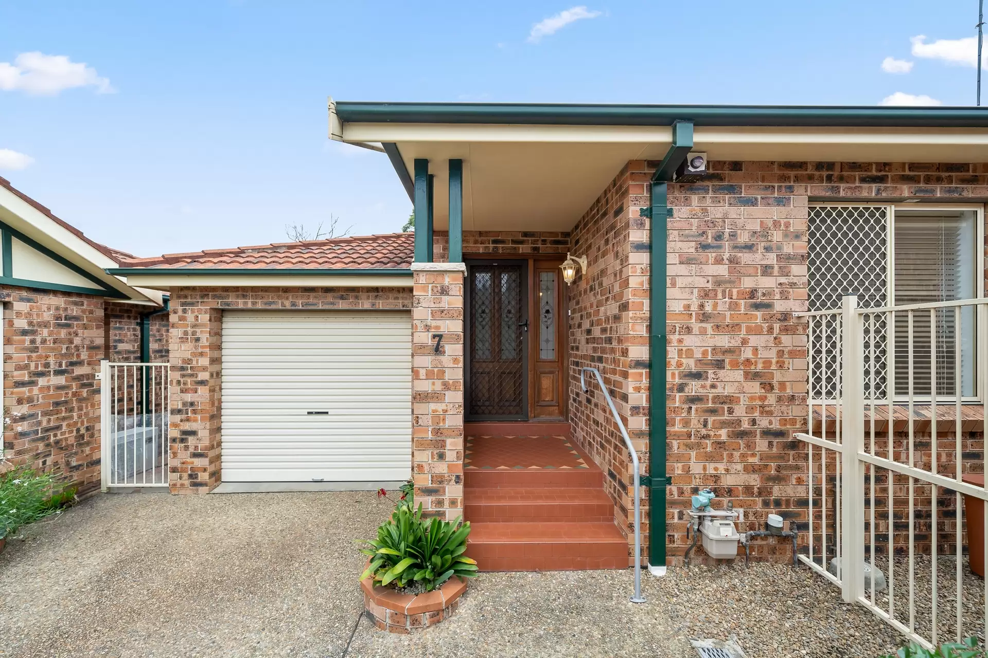 7/109 Coronation Parade, Strathfield South Sold by Richard Matthews Real Estate - image 1