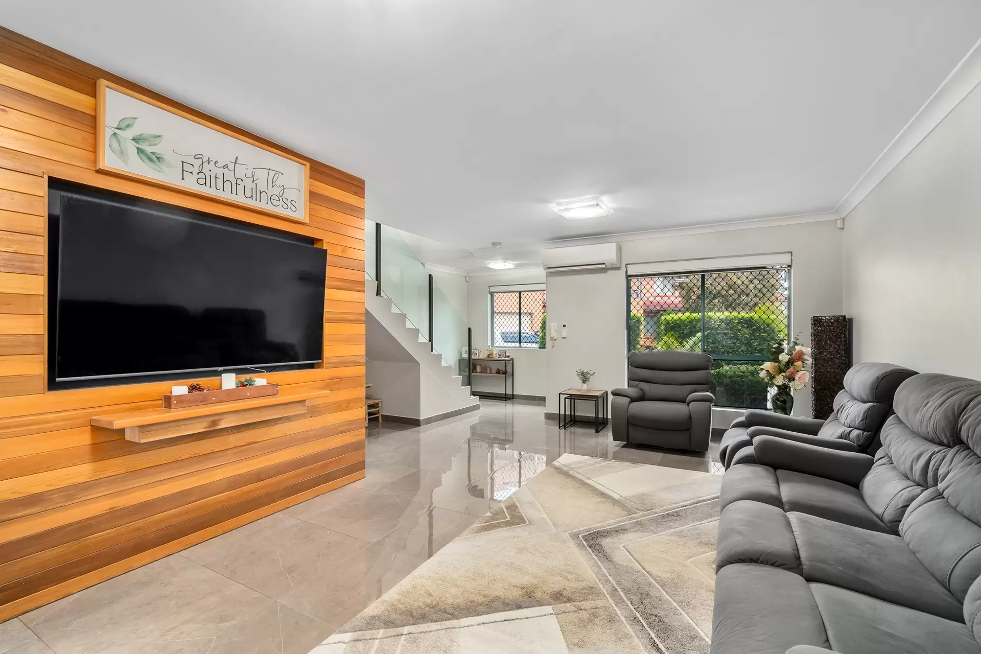3/81 Bellevue Avenue, Georges Hall Sold by Richard Matthews Real Estate - image 2