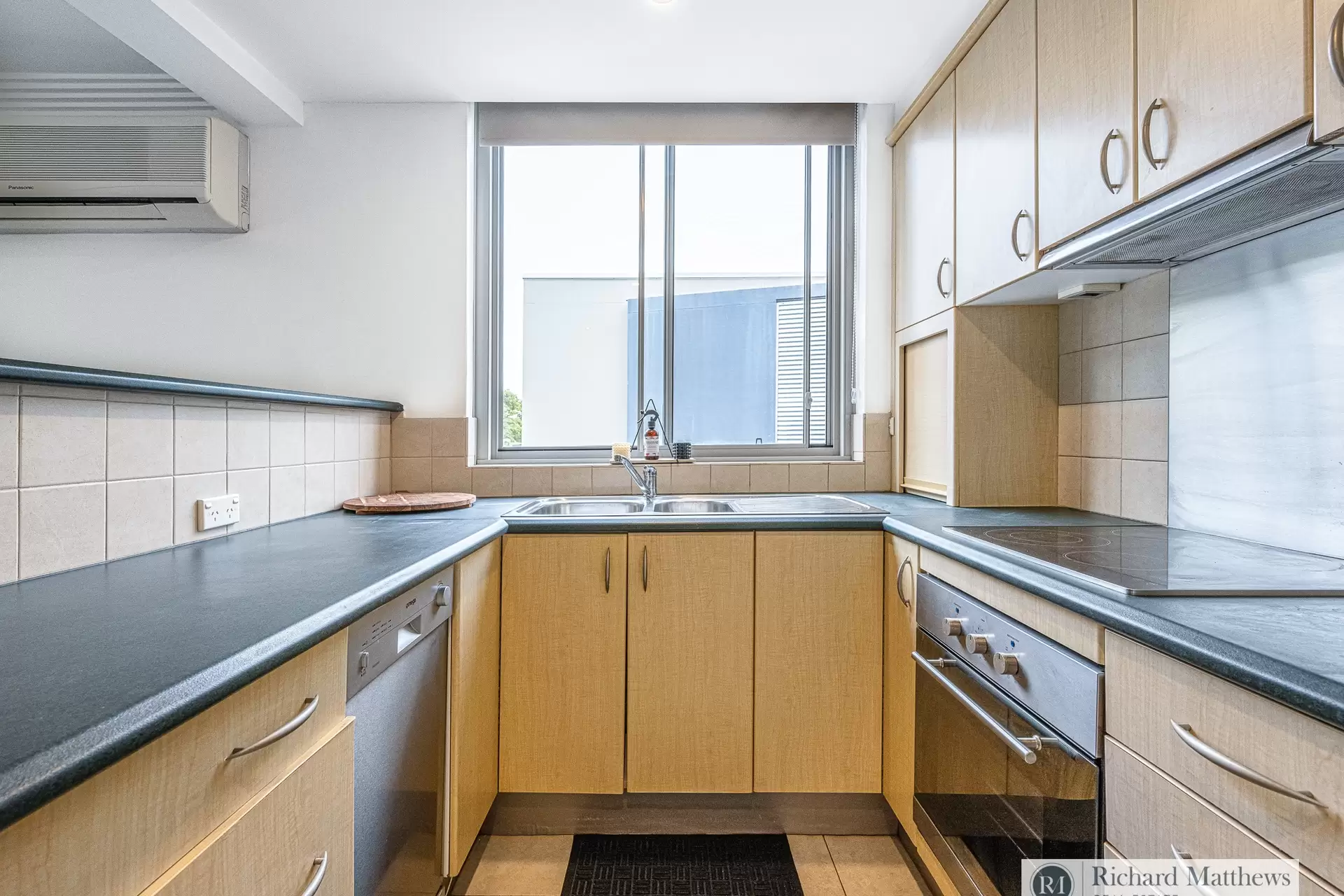 10/8 Walton Crescent, Abbotsford Leased by Richard Matthews Real Estate - image 3