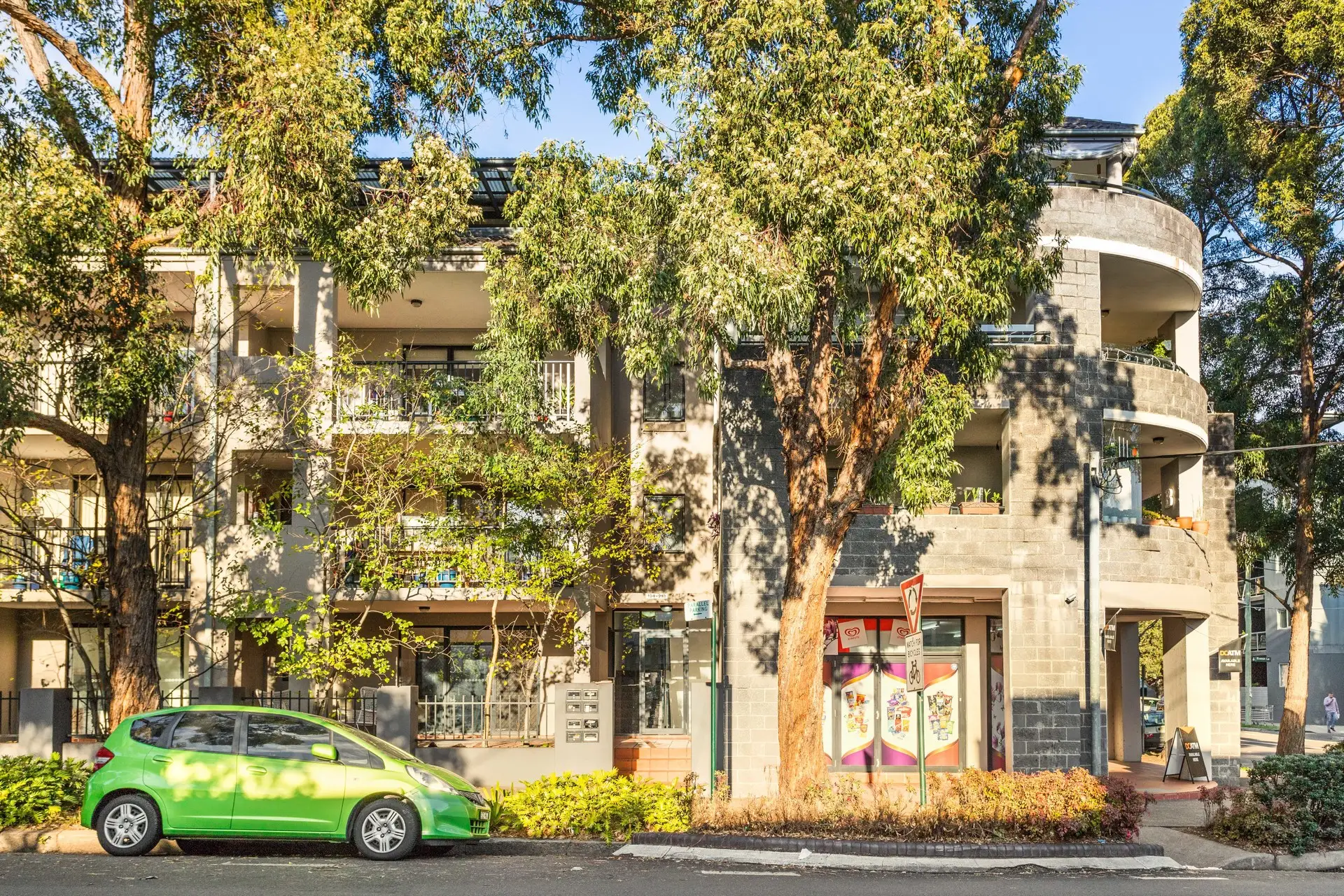25/194-218 Lawrence Street, Alexandria Sold by Richard Matthews Real Estate - image 5