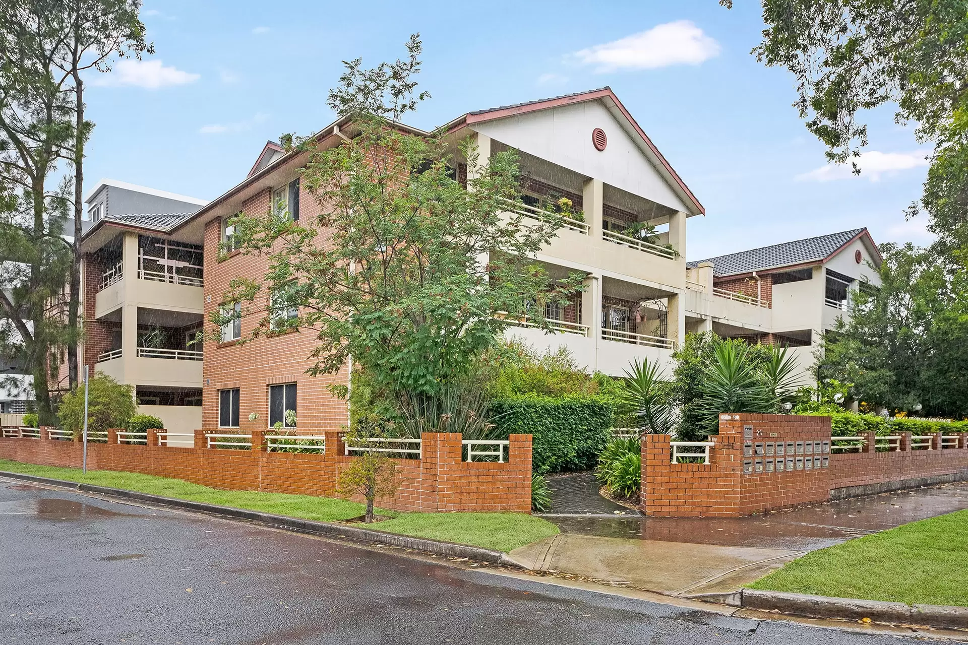 6/20 Fitzgerald Crescent, Strathfield Sold by Richard Matthews Real Estate - image 2
