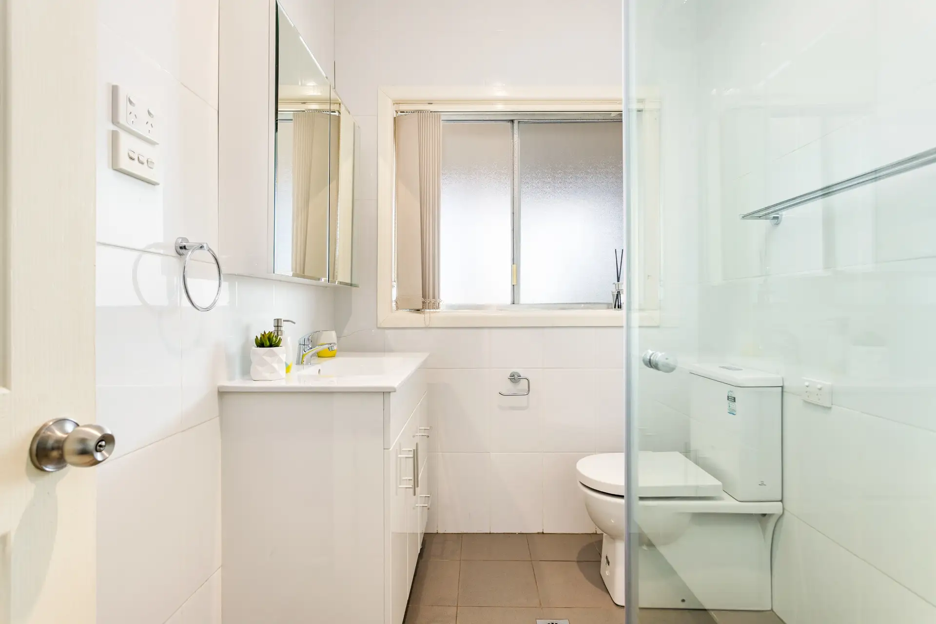 86 Rex Road, Georges Hall Sold by Richard Matthews Real Estate - image 5