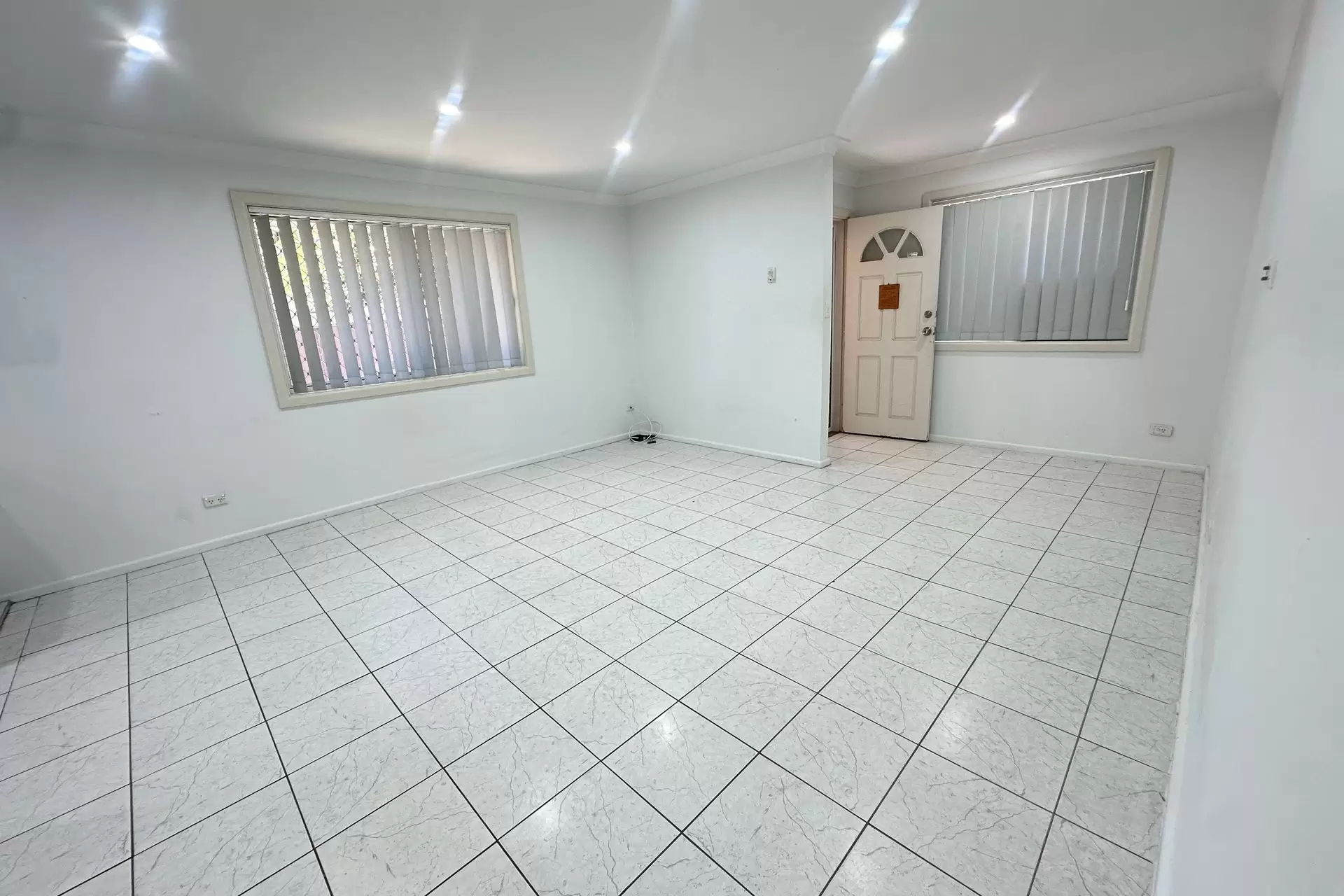 2/39 Emery Avenue, Yagoona Leased by Richard Matthews Real Estate - image 4