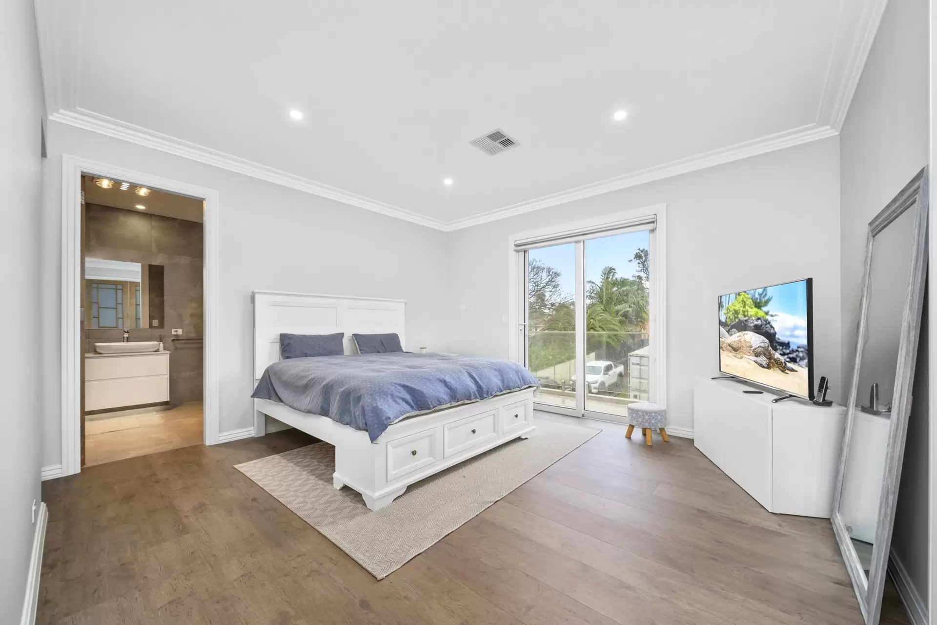 13B Haig Avenue, Georges Hall Sold by Richard Matthews Real Estate - image 7