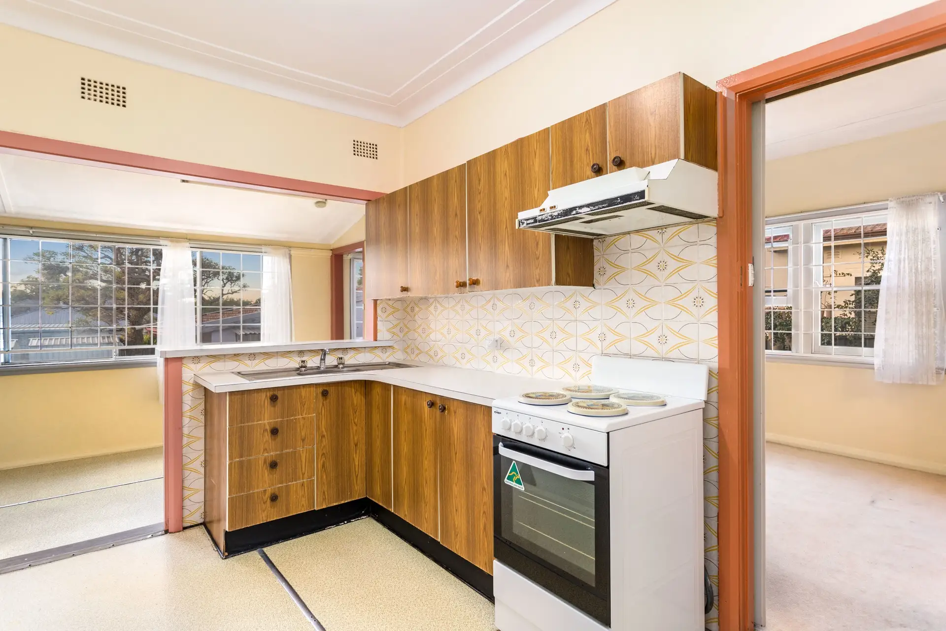 8 Birdsall Avenue, Condell Park Sold by Richard Matthews Real Estate - image 3