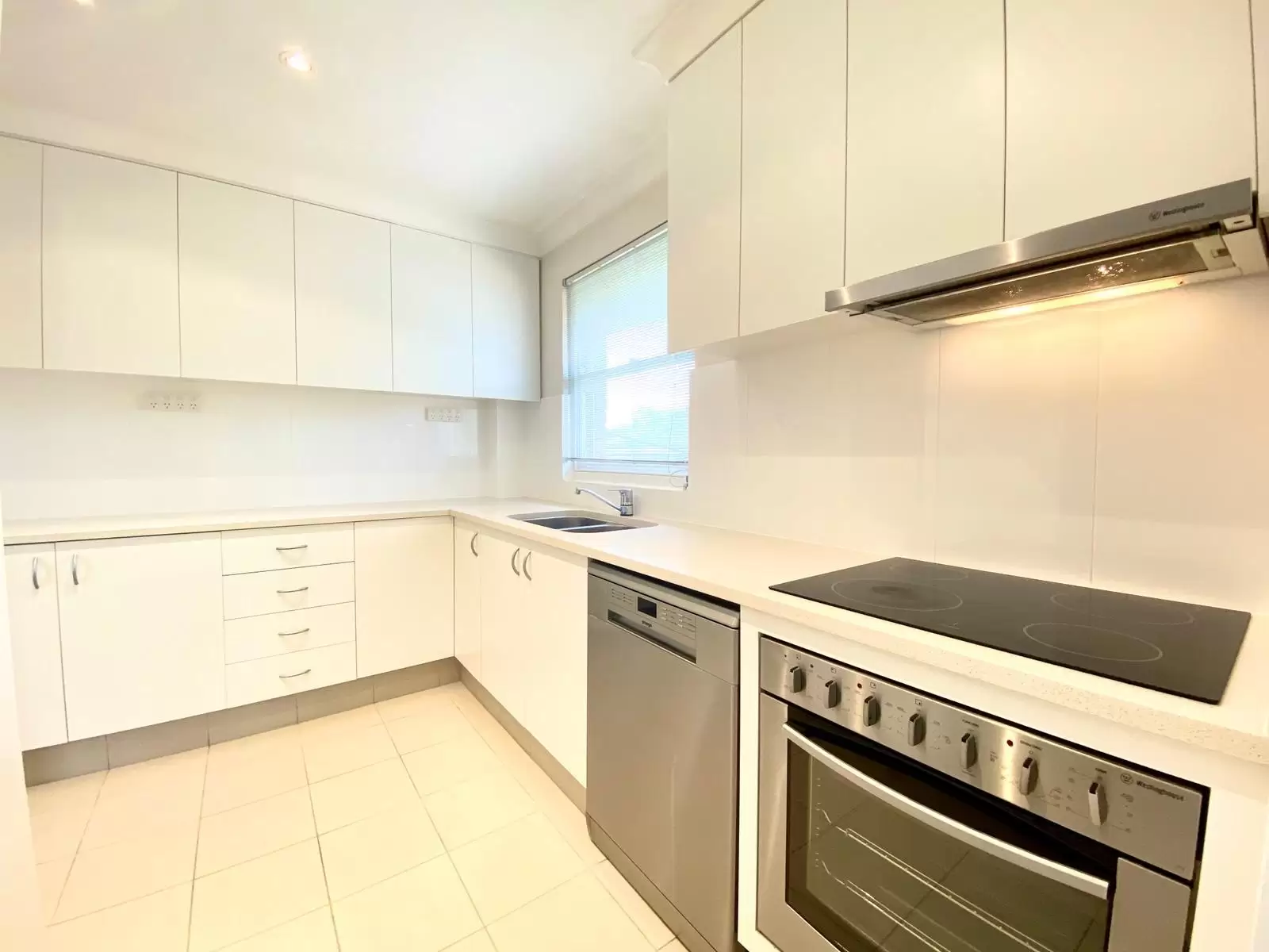 3/111 Wellbank Street, North Strathfield Leased by Richard Matthews Real Estate - image 2