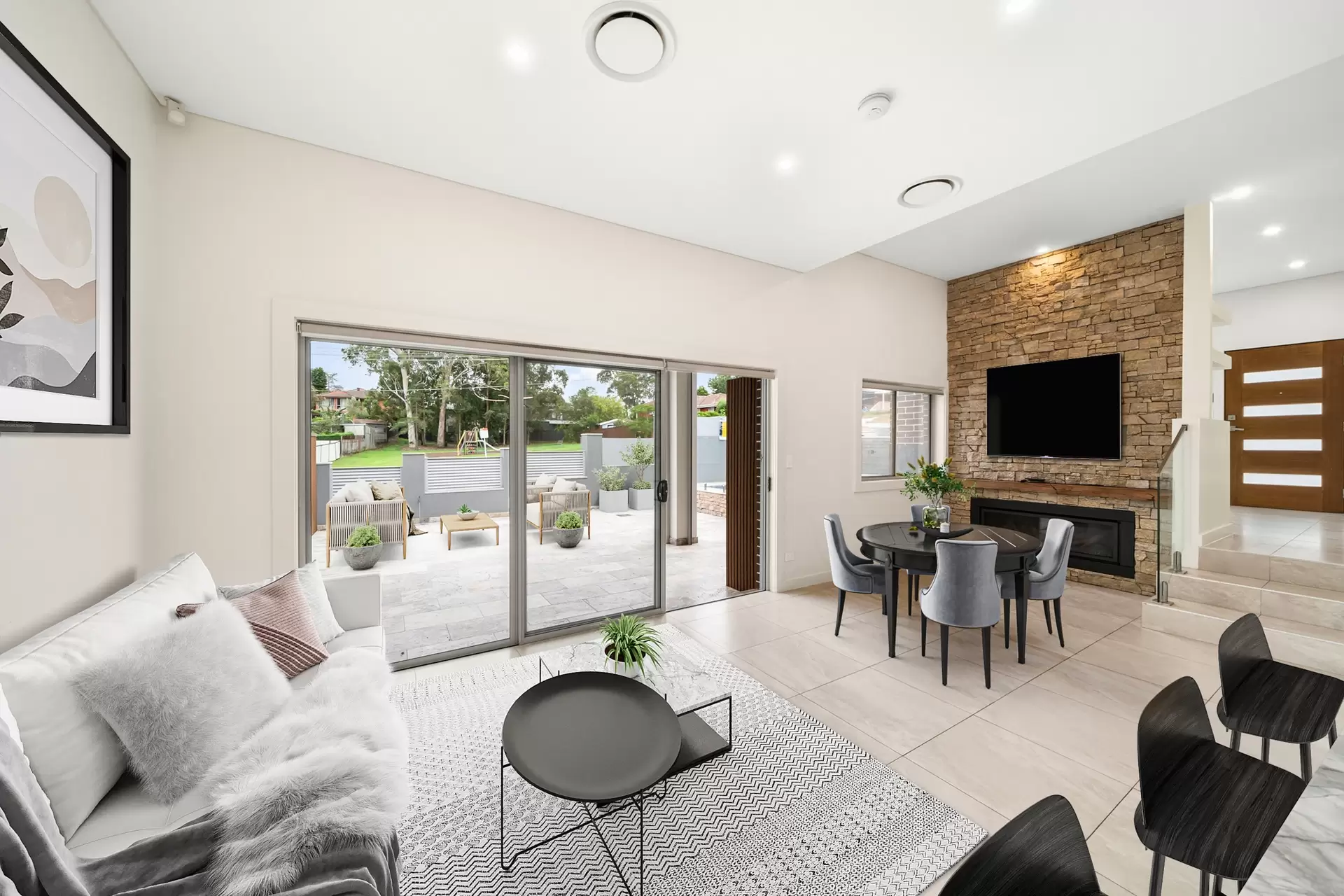 25 Cumberland Avenue, Georges Hall Sold by Richard Matthews Real Estate - image 3