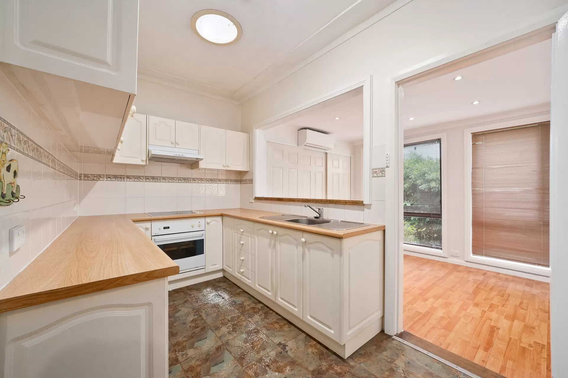 48 Endeavour Road, Georges Hall Sold by Richard Matthews Real Estate - image 3