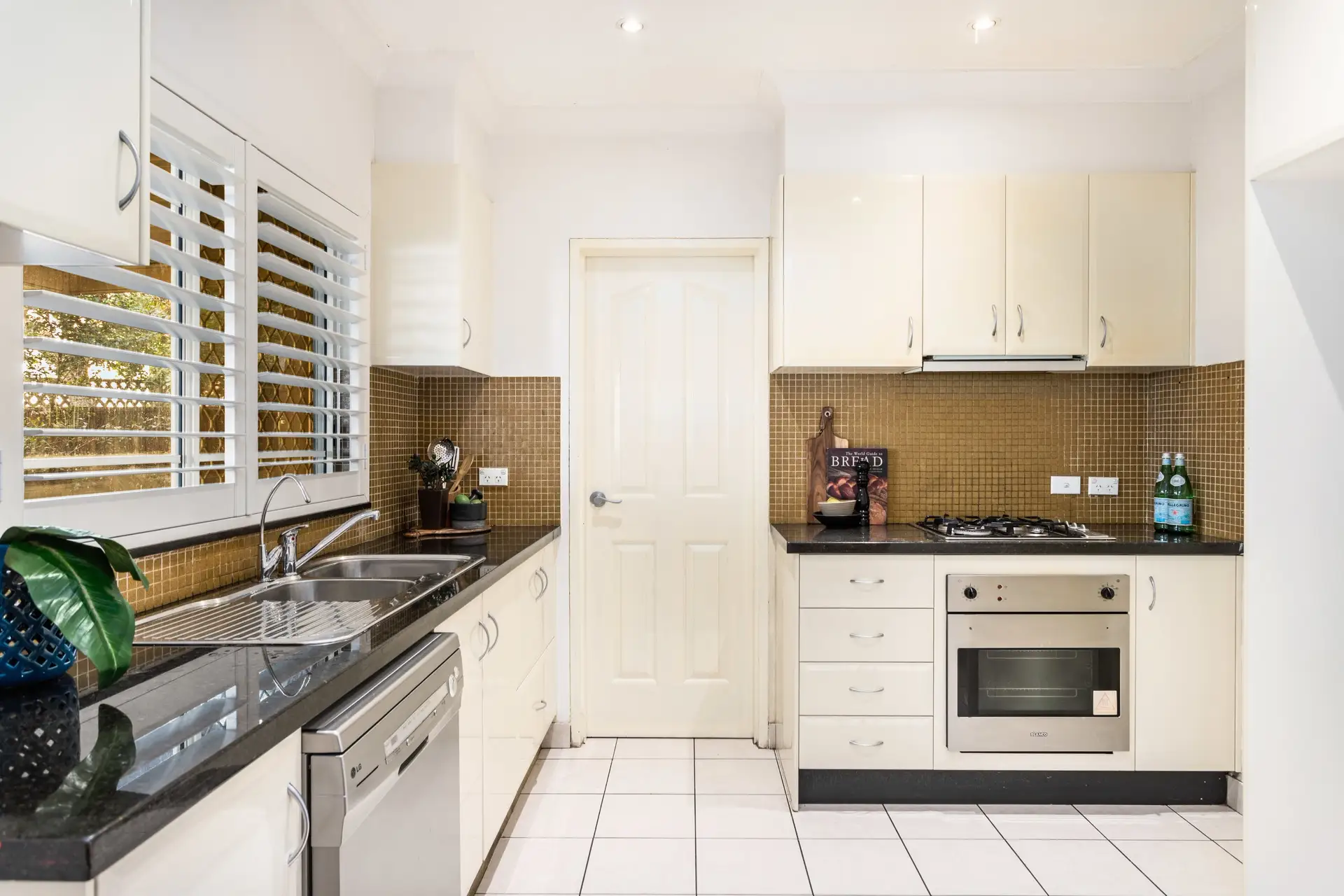 6/46 Beresford Road, Strathfield Sold by Richard Matthews Real Estate - image 4