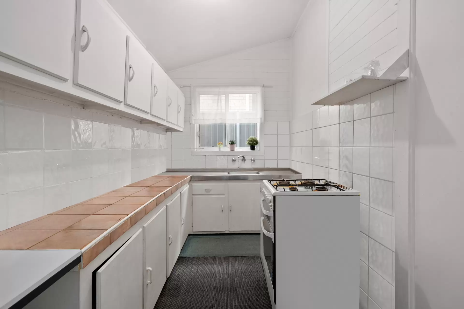 2-4 Carruthers Street, Penshurst Sold by Richard Matthews Real Estate - image 2