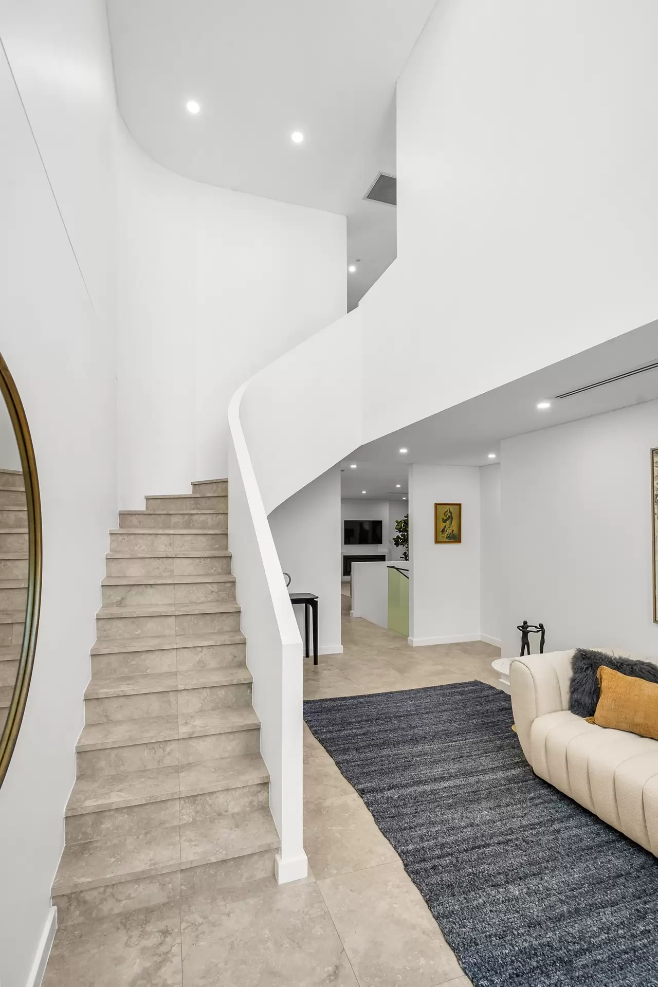 2A Bligh Close, Georges Hall Sold by Richard Matthews Real Estate - image 9