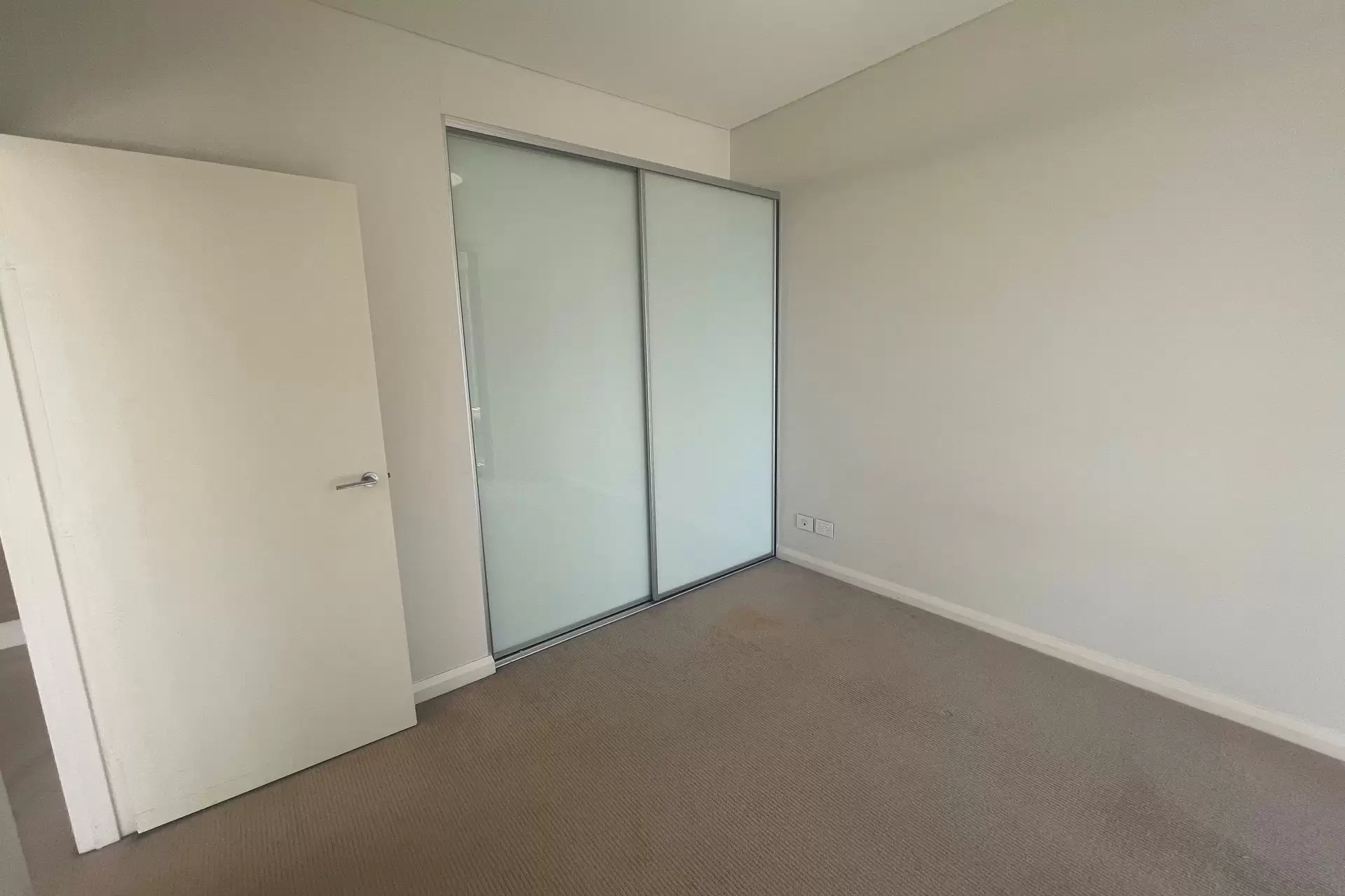 619/22 Baywater Drive, Wentworth Point Leased by Richard Matthews Real Estate - image 5