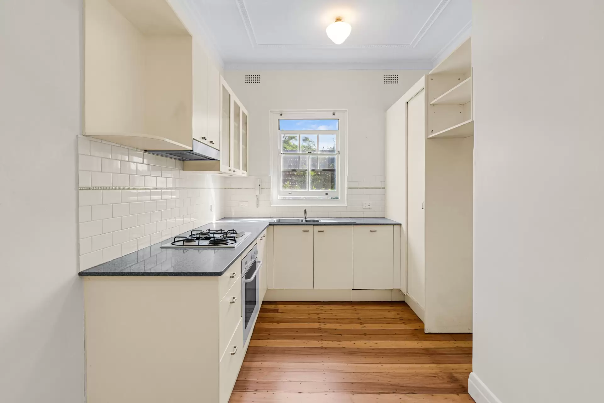 7/64 The Boulevarde, Strathfield Leased by Richard Matthews Real Estate - image 2