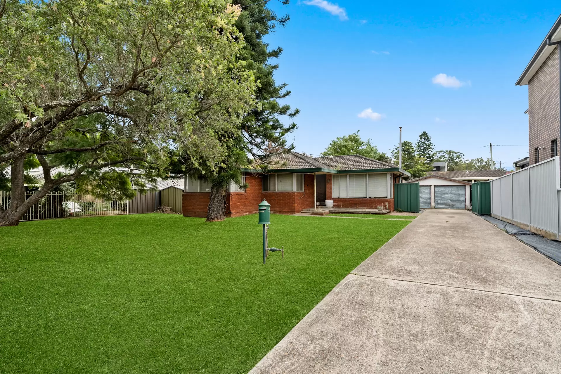 5 Lurnea Avenue, Georges Hall Sold by Richard Matthews Real Estate - image 4